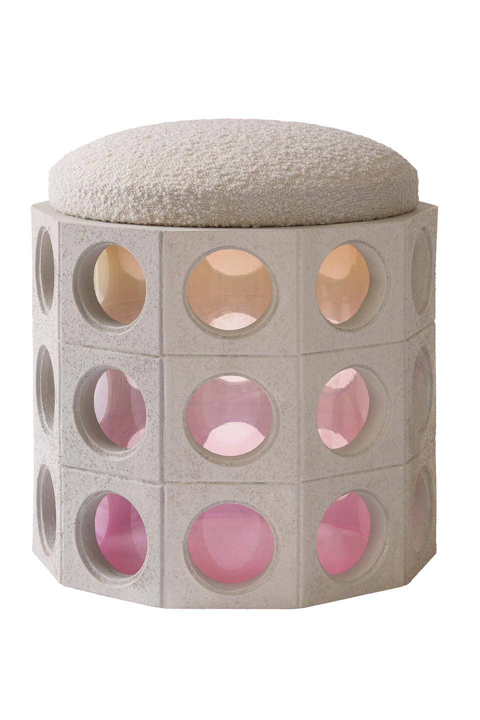 Element Purple Pouf by Patricia Bustos de la Torre
Dimensions: D 40 x W 40 x H 46 cm. SH: 46 cm.
Materials: Methacrylate, bricks and cloth.

A pouf inspired by the architecture of Jean Prouvé and the brutalism of the
time, an ode to concrete and