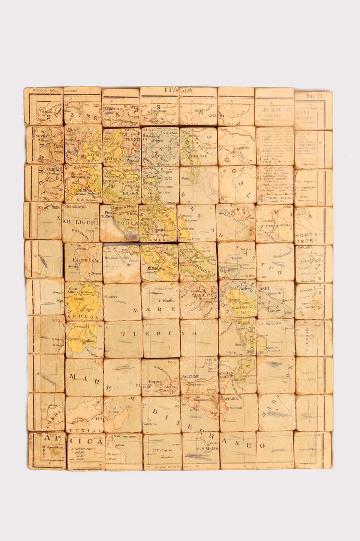 Elementarer spielerischer Atlas in Form eines Puzzles, von D. Locchi, Paravia, Italien 1920 (20. Jahrhundert) im Angebot