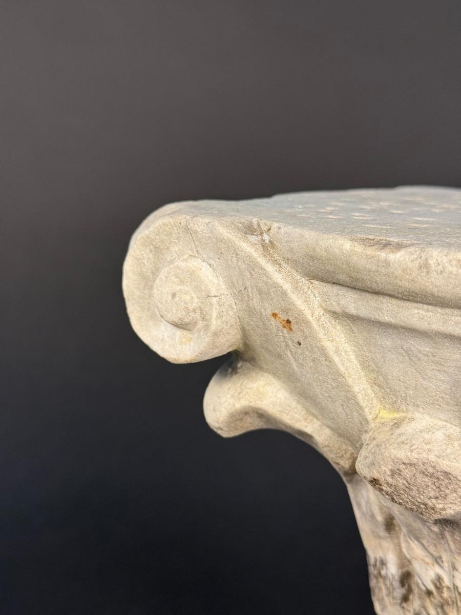 Marmo Elemento architettonico in marmo. Toscana XVI secolo in vendita