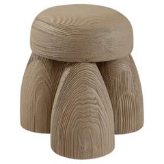 ELEMENTOS Sgabello Earth in pino sabbiato con finitura naturale di Daniel Couttolenc
