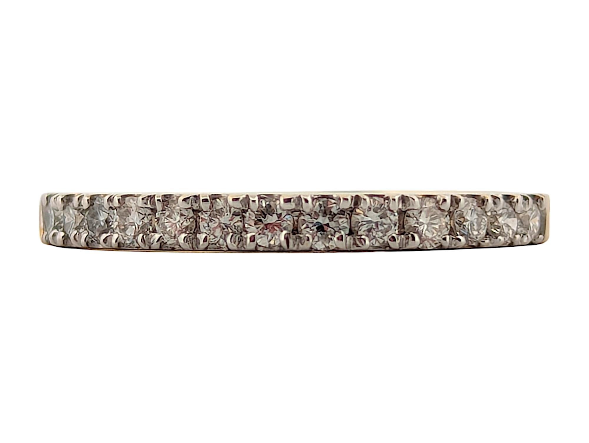 Elena  Bracelet d'anniversaire en or jaune 14k avec .25 ct de diamants ronds naturels en vente