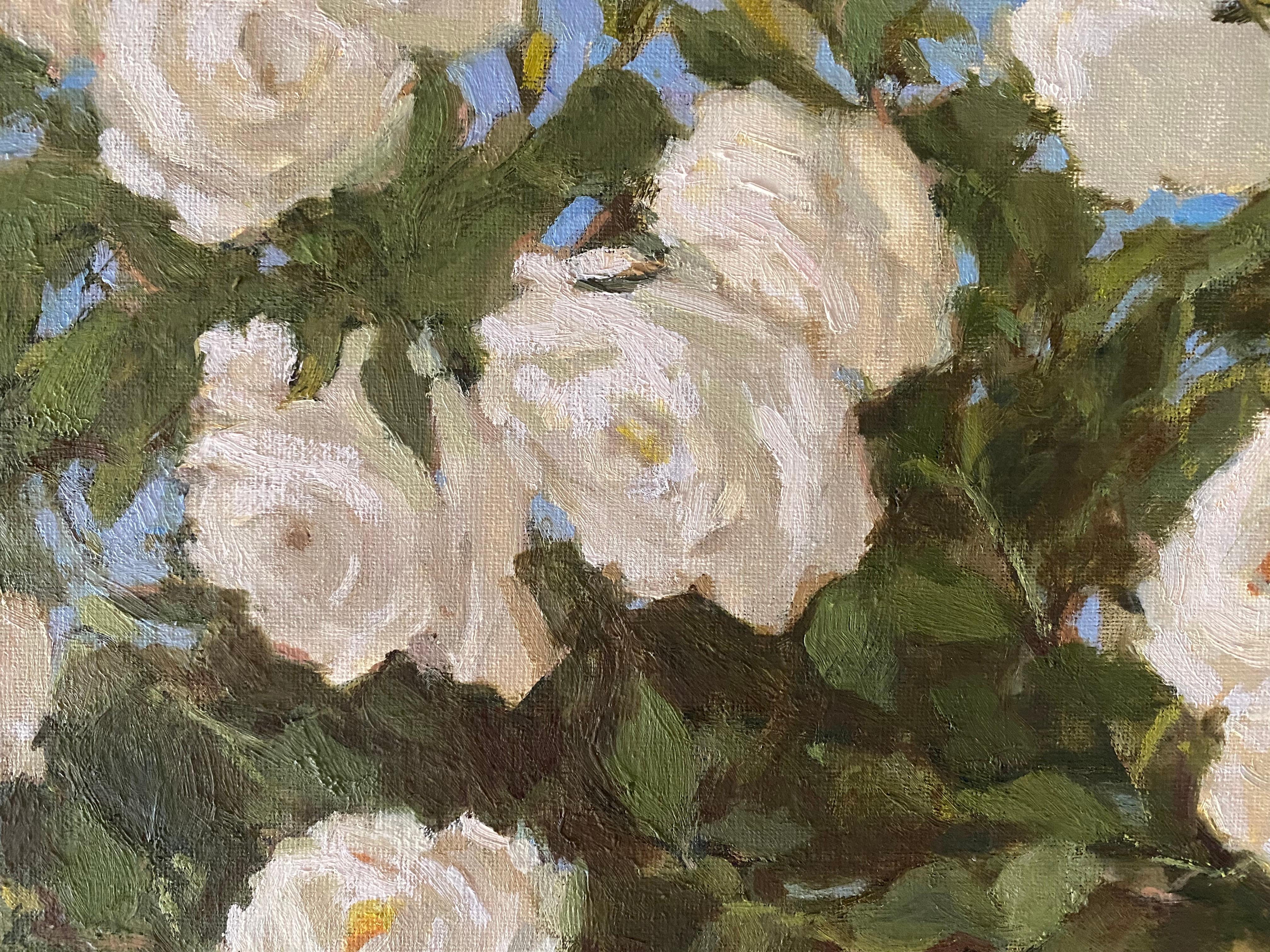 Rose bianche, klassische, fiori, orizzontale - Figurative Painting Grigio di Elena Bulatova