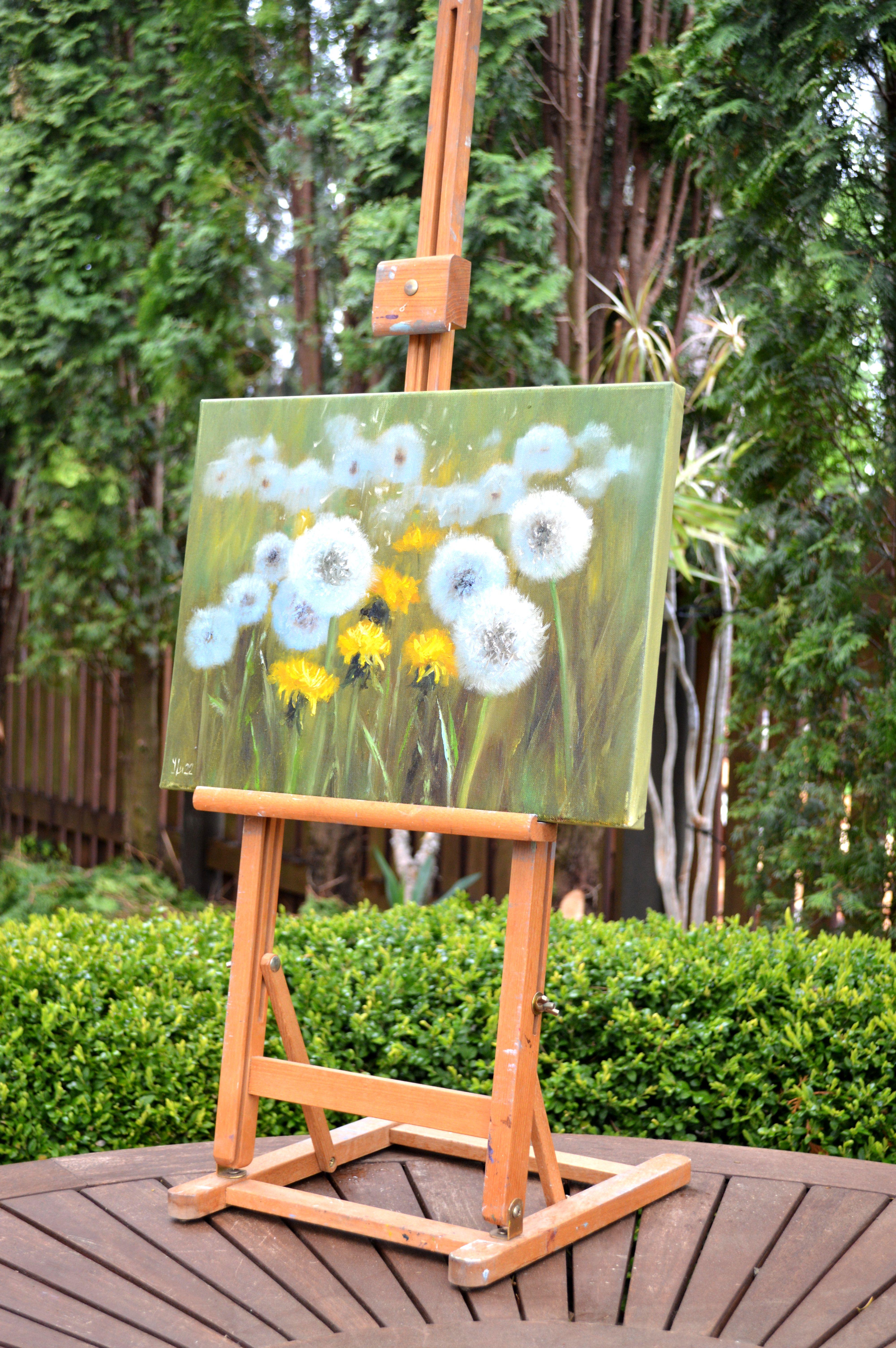 This work symbolizes our wonderful, beautiful and fragile, like a crystal world.
The magic field of solar dandelions from which it is impossible to take your eyes off.
A short moment and there will be no trace of them.
In creating this piece, I