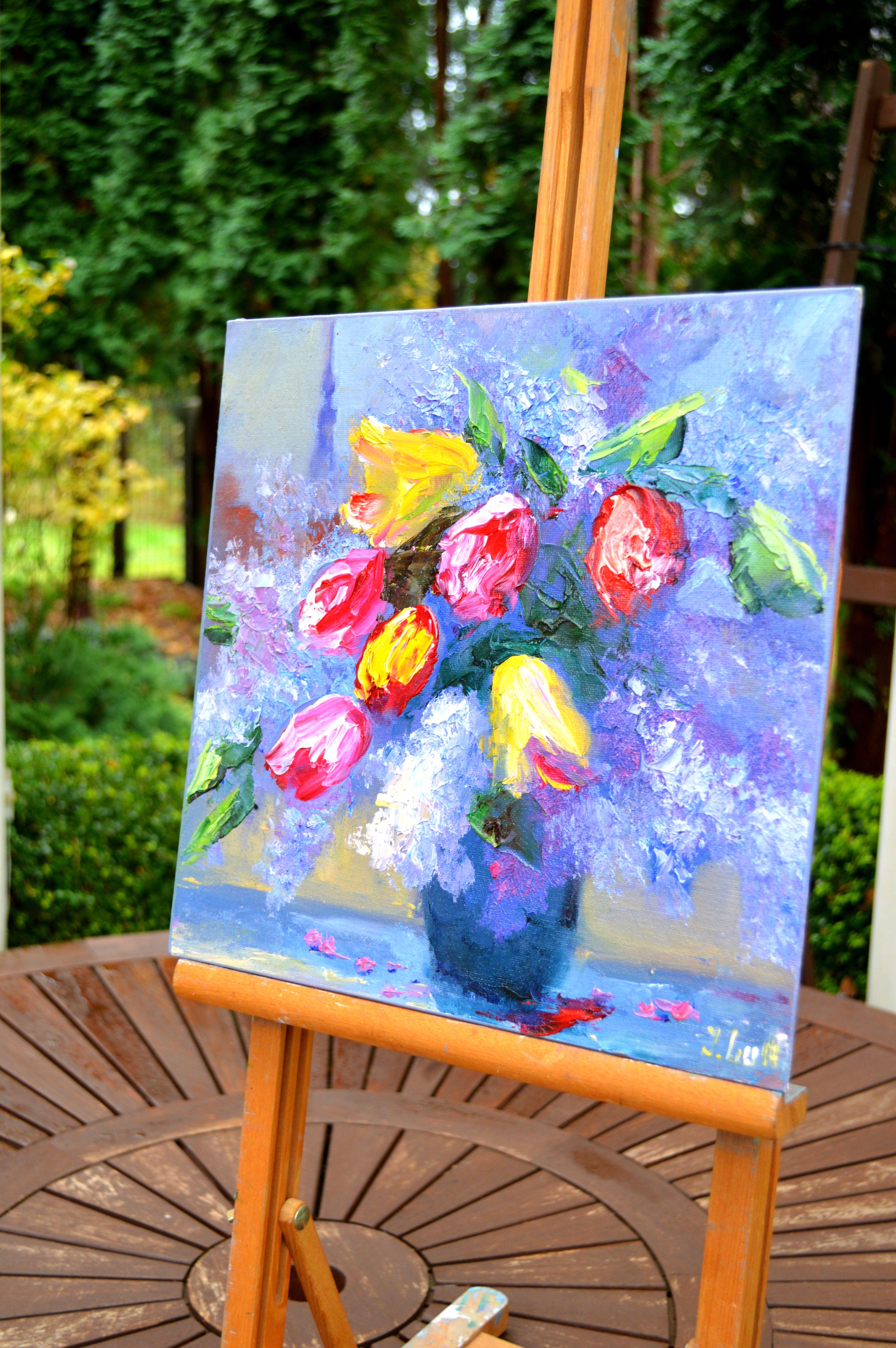 Flores en la ventana - Still-Life Painting Púrpura de Elena Lukina