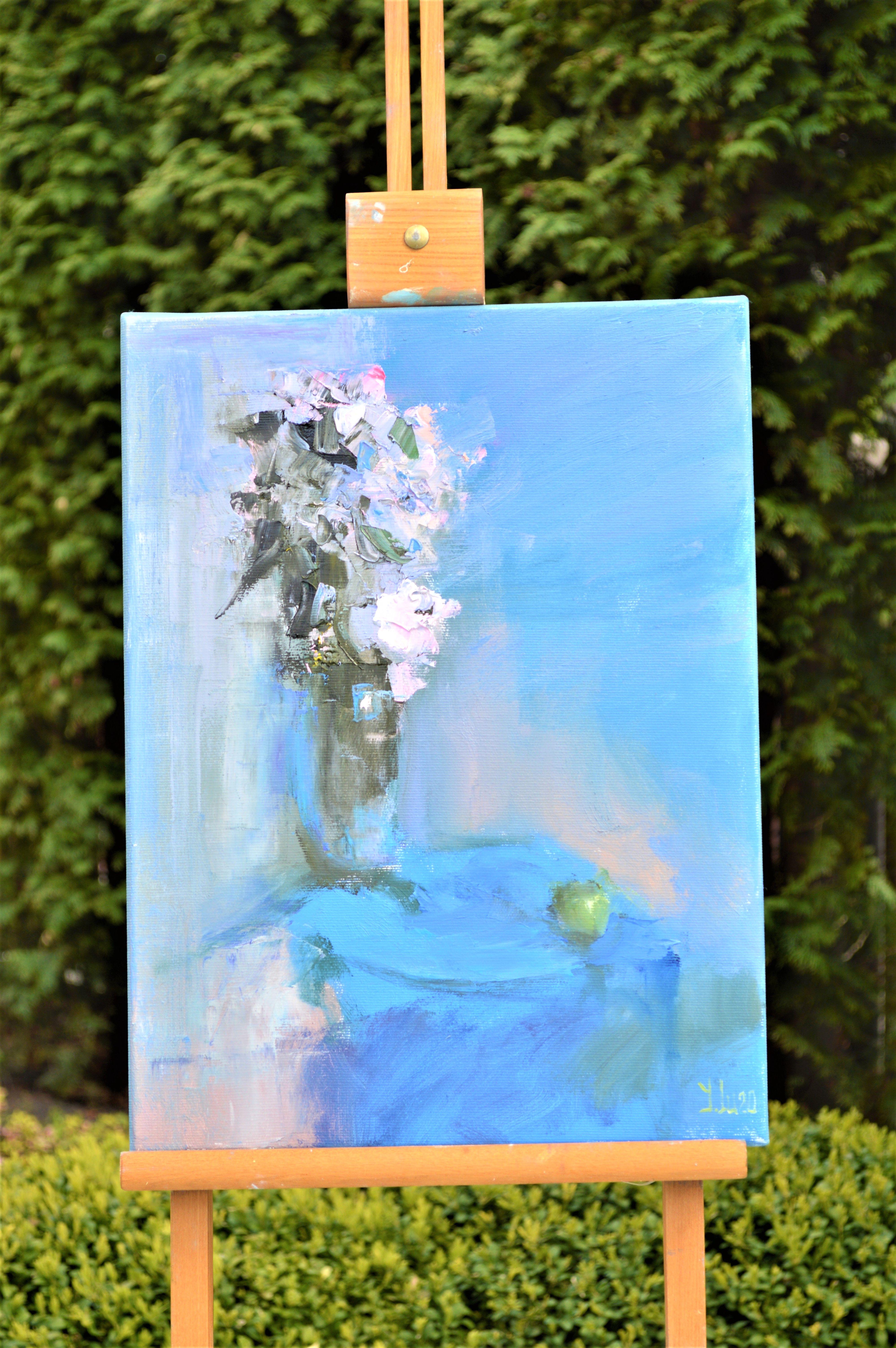 Impromptu with a green apple - Painting by Elena Lukina