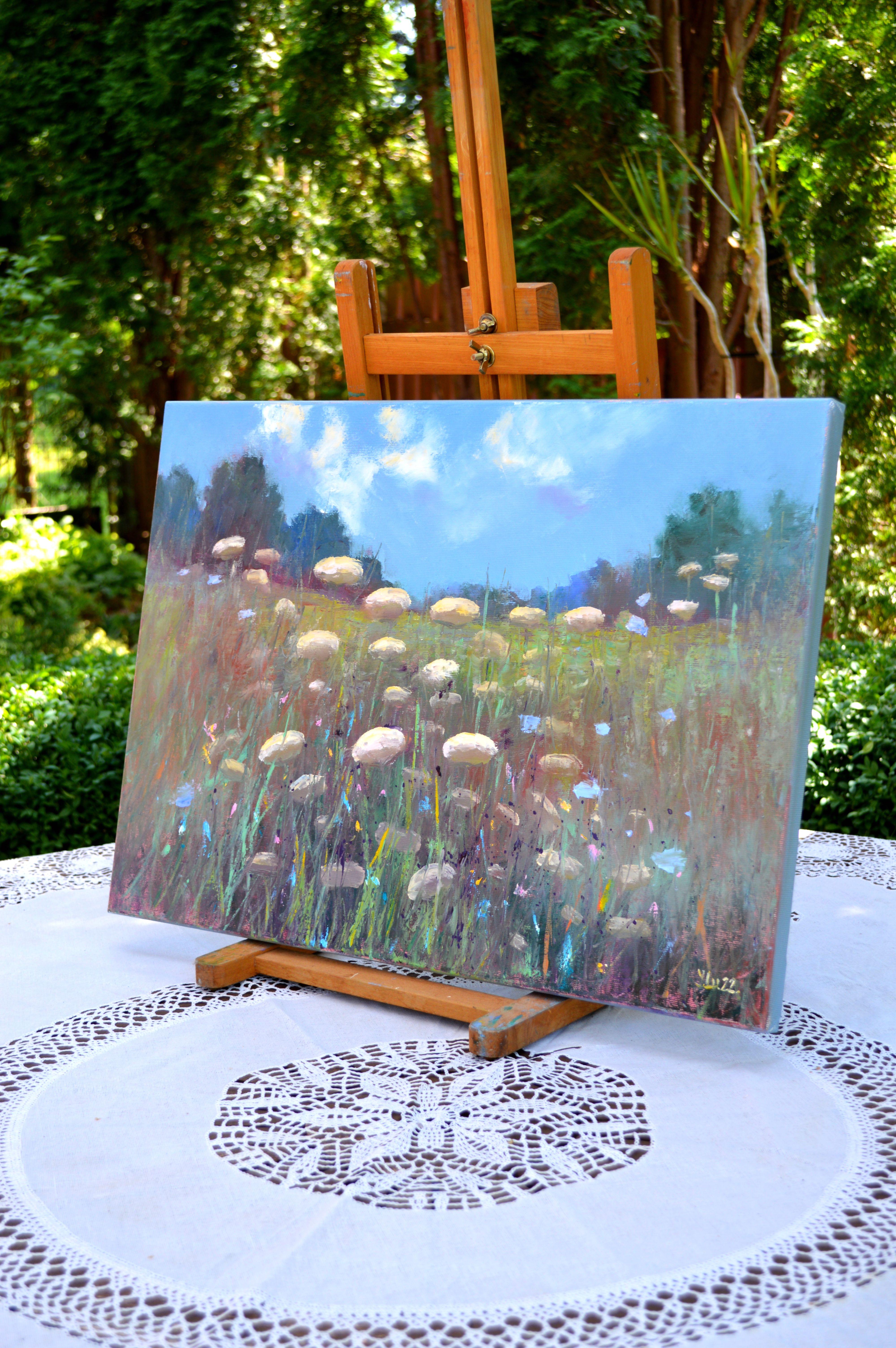 Landschaft mit Wiese (Grau), Interior Painting, von Elena Lukina