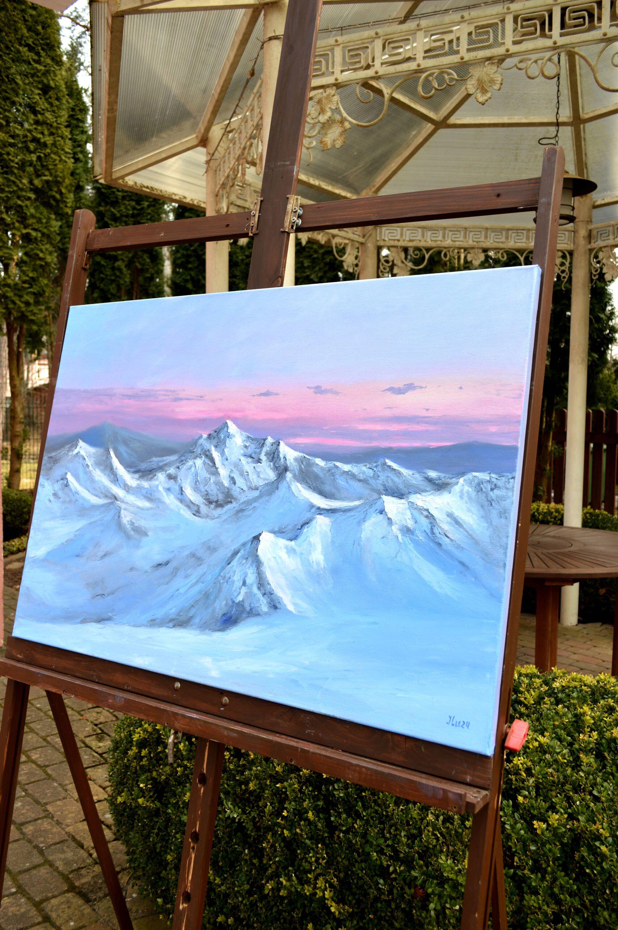 Luz matinal en las cumbres nevadas - Landscape Painting Azul de Elena Lukina
