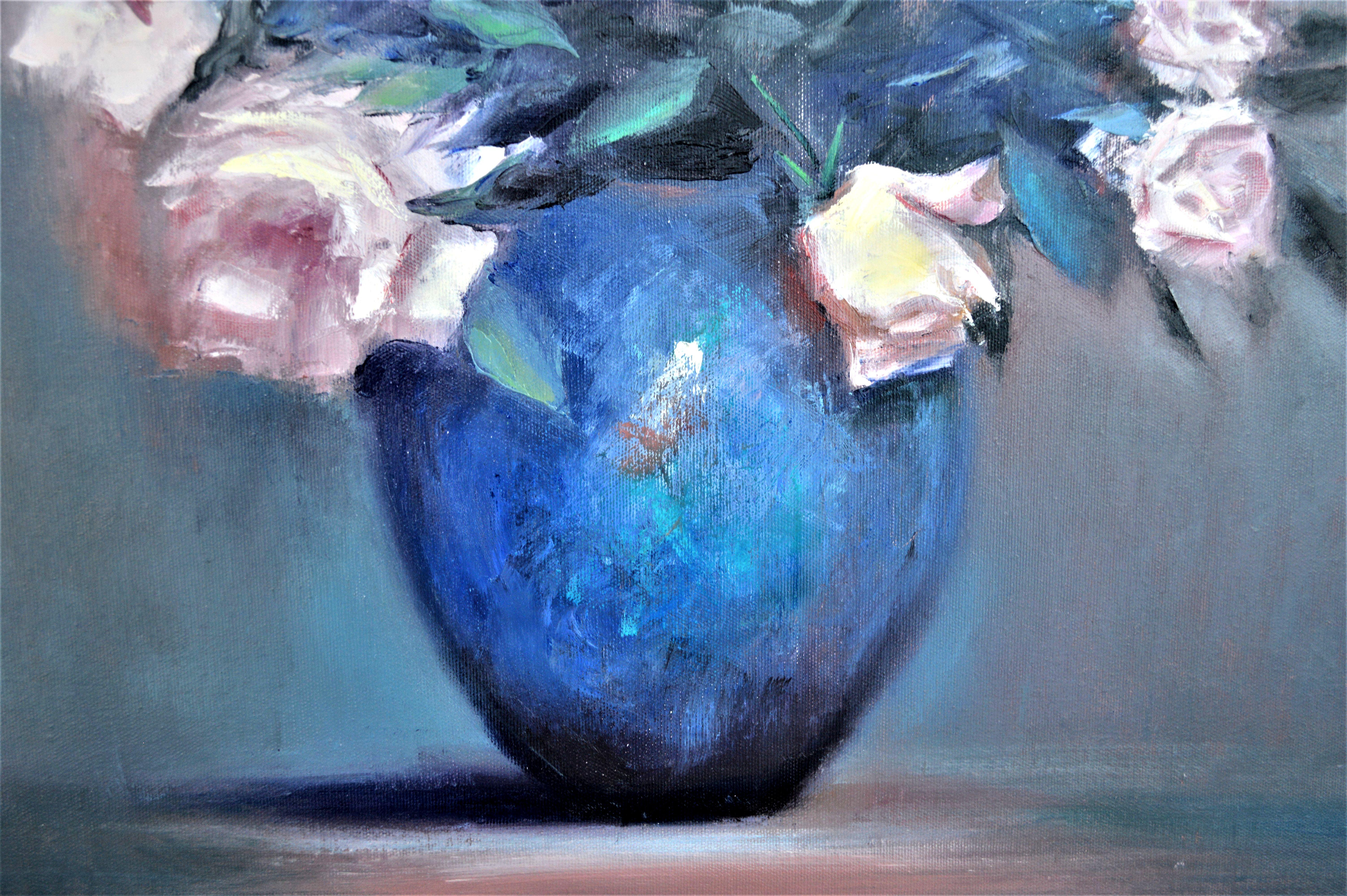 Roses in a blue vase 50X70 oil painting. For Sale 6