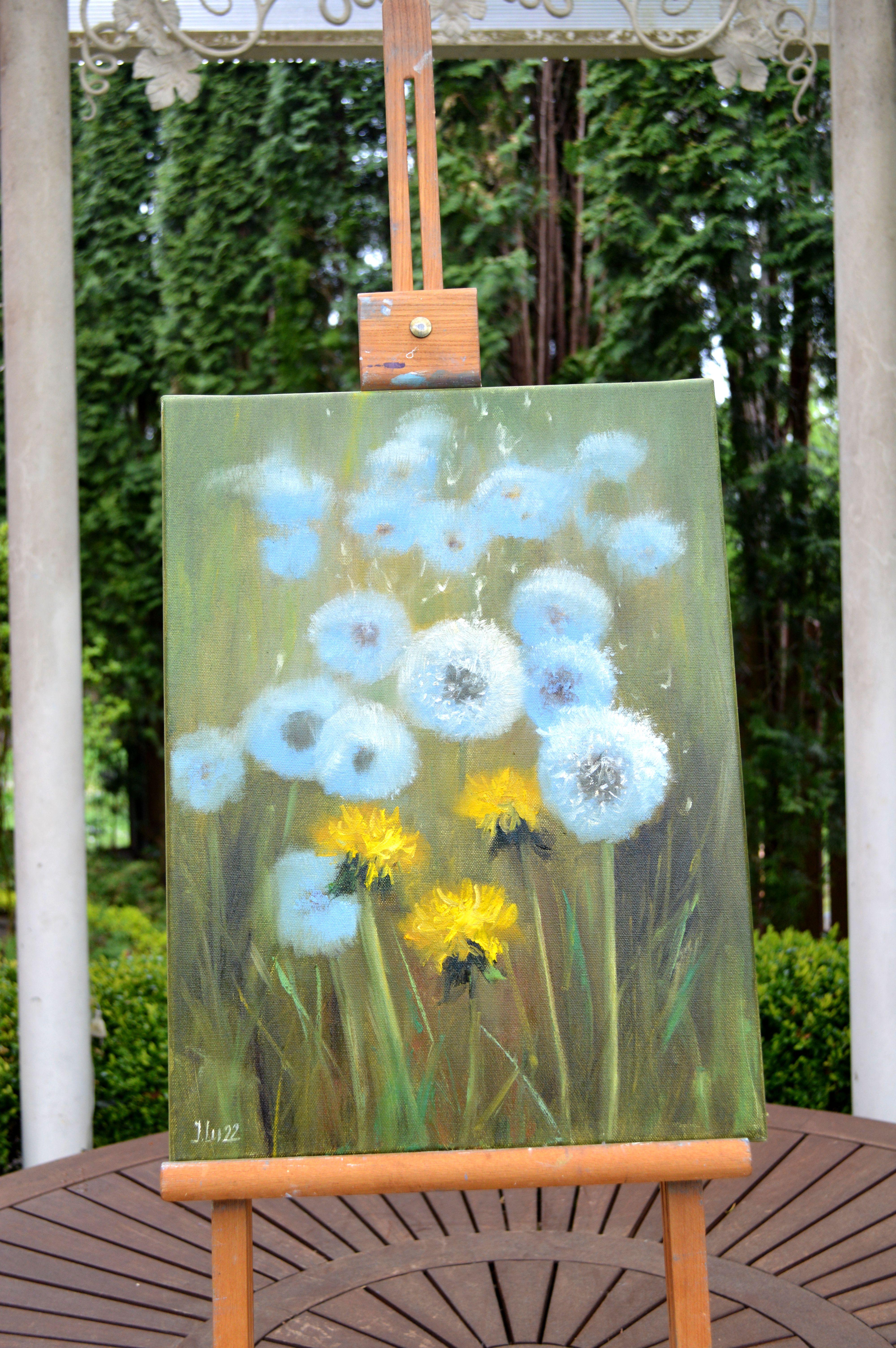 This work symbolizes our wonderful, beautiful and fragile, like a crystal world.
The magic field of solar dandelions from which it is impossible to take your eyes off.
A short moment and there will be no trace of them.
In this oil painting, I sought