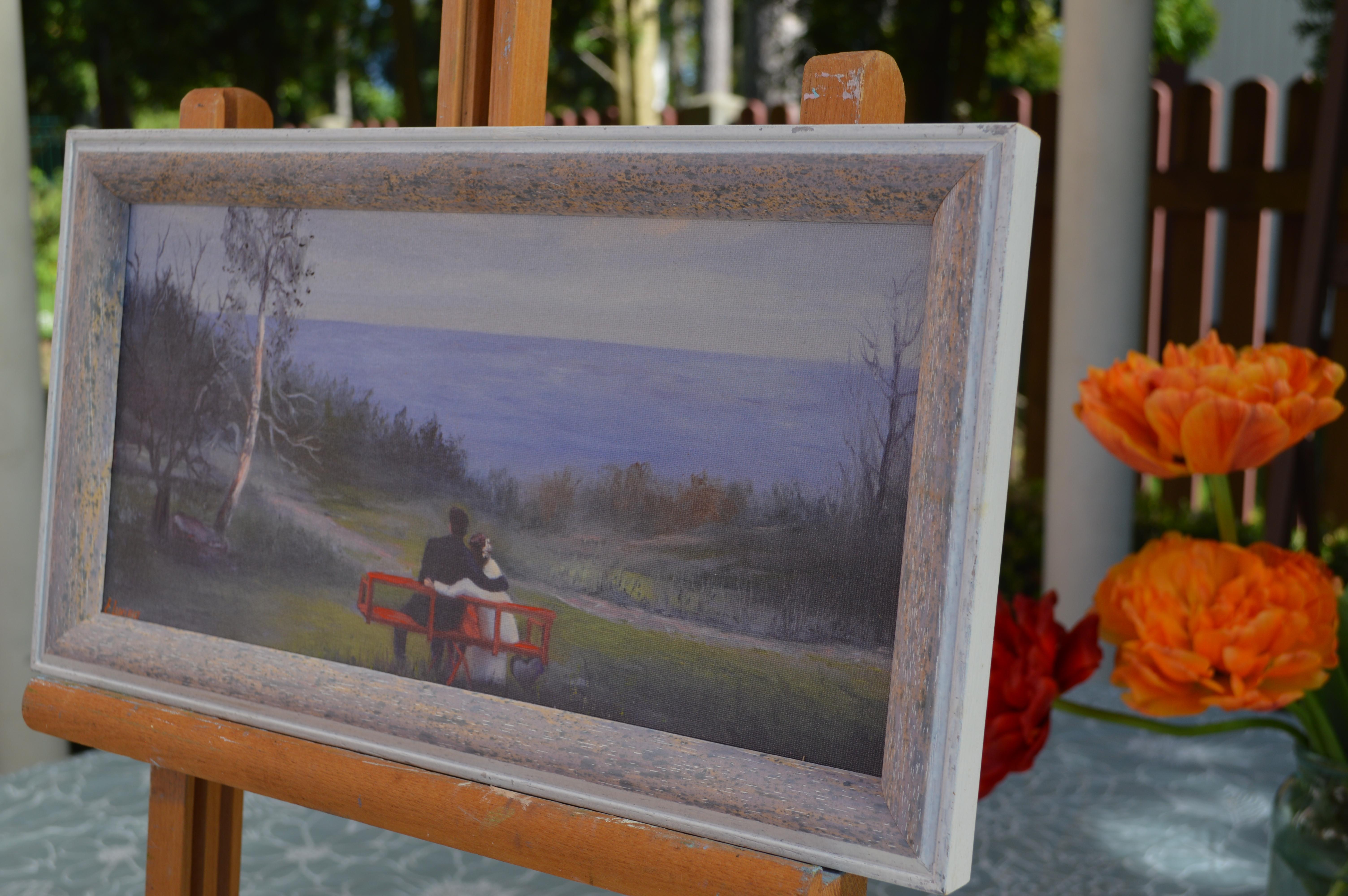 In questa stampa giclée ho catturato un momento di intimità tra due figure sullo sfondo di una natura serena. Le mie pennellate evocano il dolce abbraccio dell'amore e l'ambiente tranquillo. Questo pezzo armonizza impressionismo e realismo,