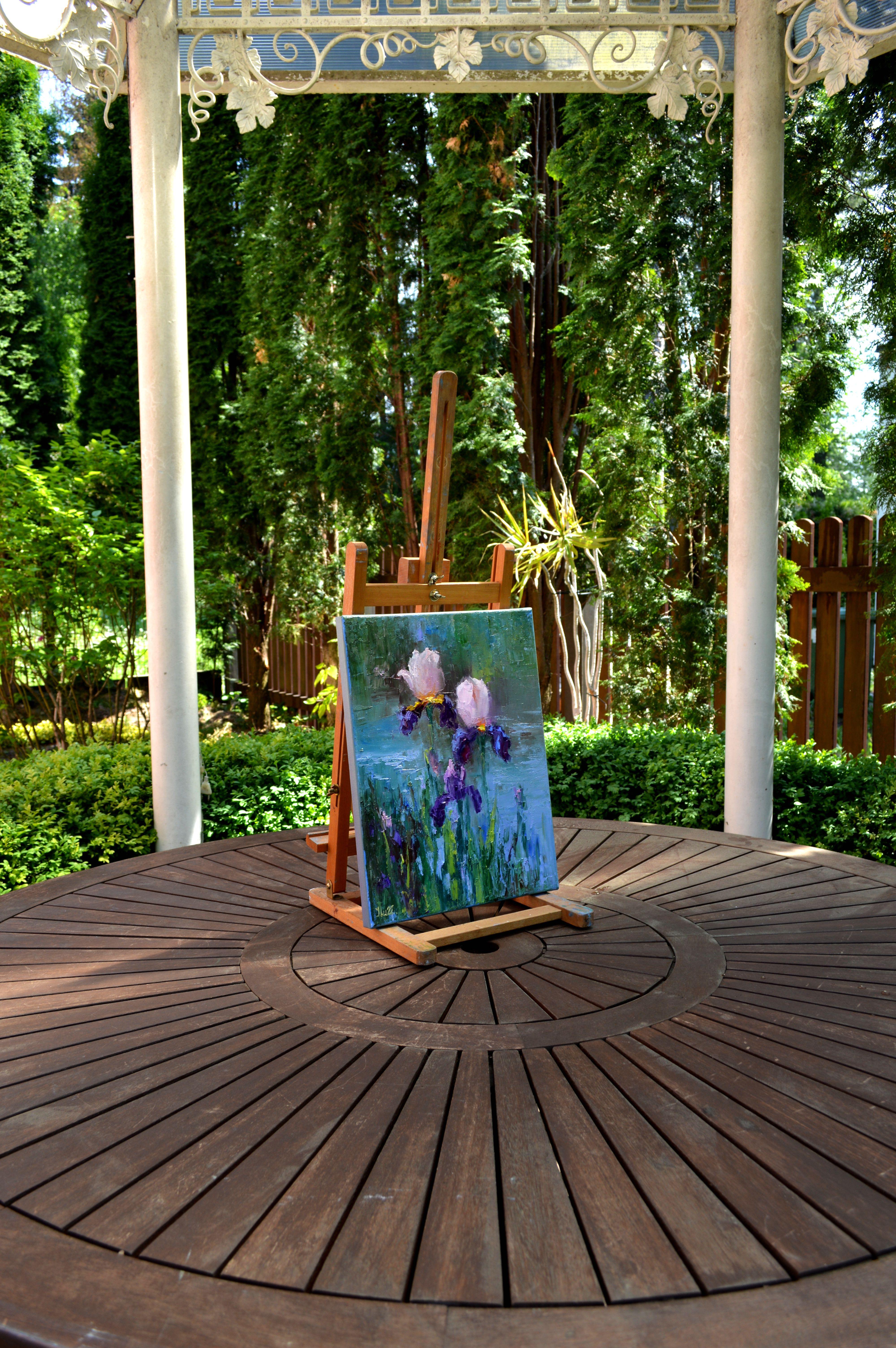Peinture à l'huile Three Irises by the pond 40X30 en vente 4