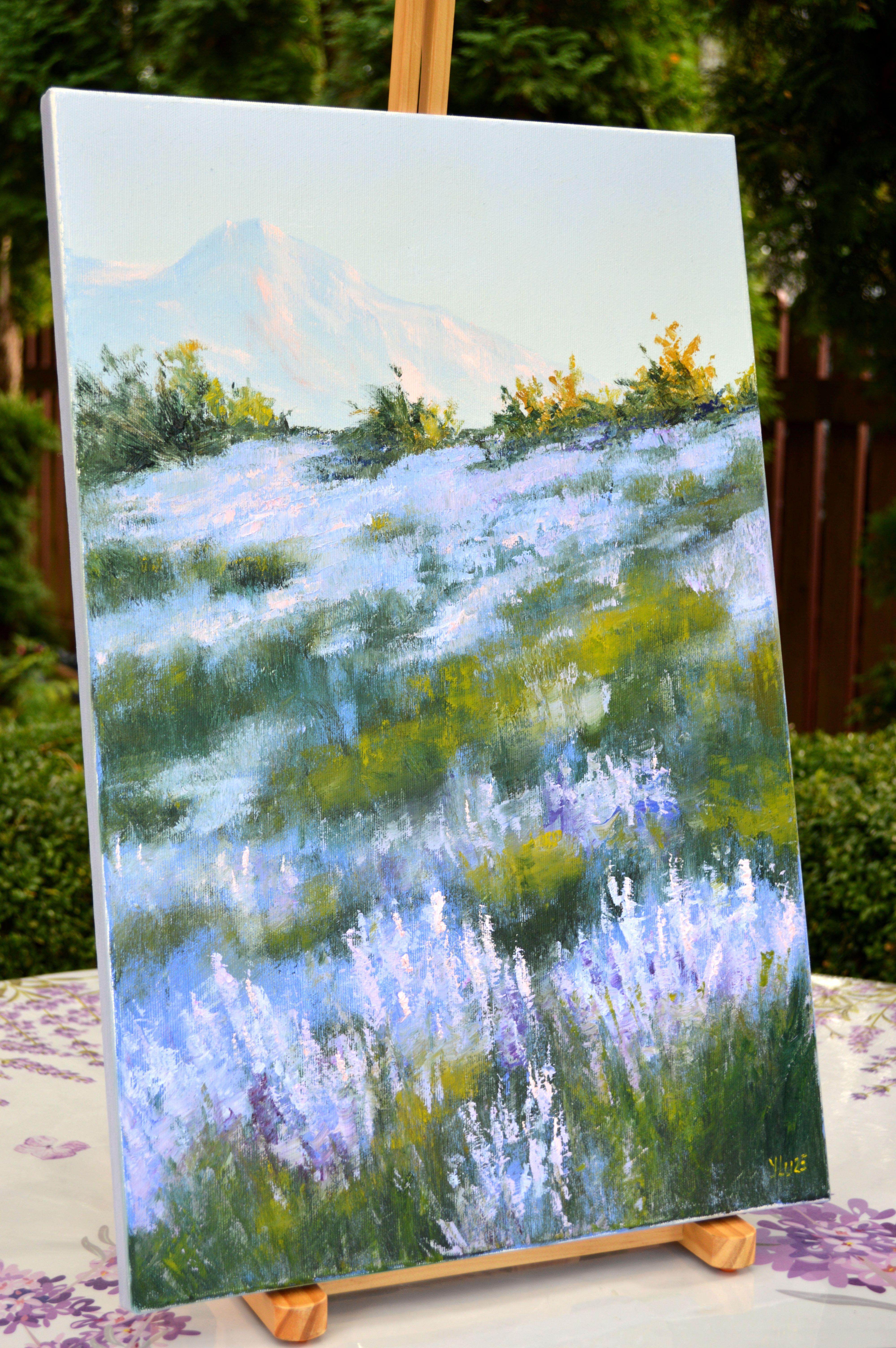 Wilder Lavendel im Dunst der Morgensonne im Angebot 1