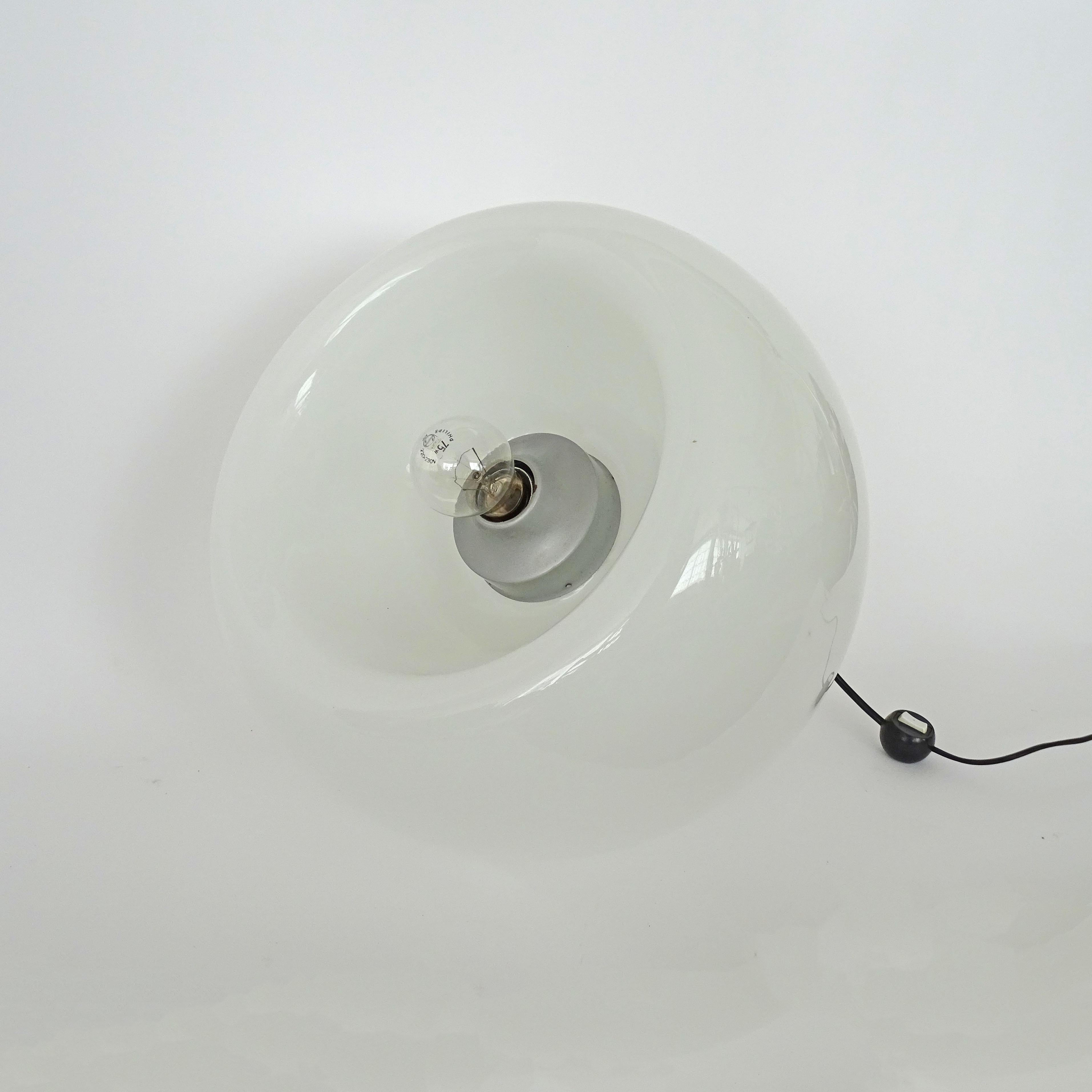 Mid-20th Century Eleonore Peduzzi Riva Vacuna Murano Glass Table Lamp for Artemide, 1968 For Sale