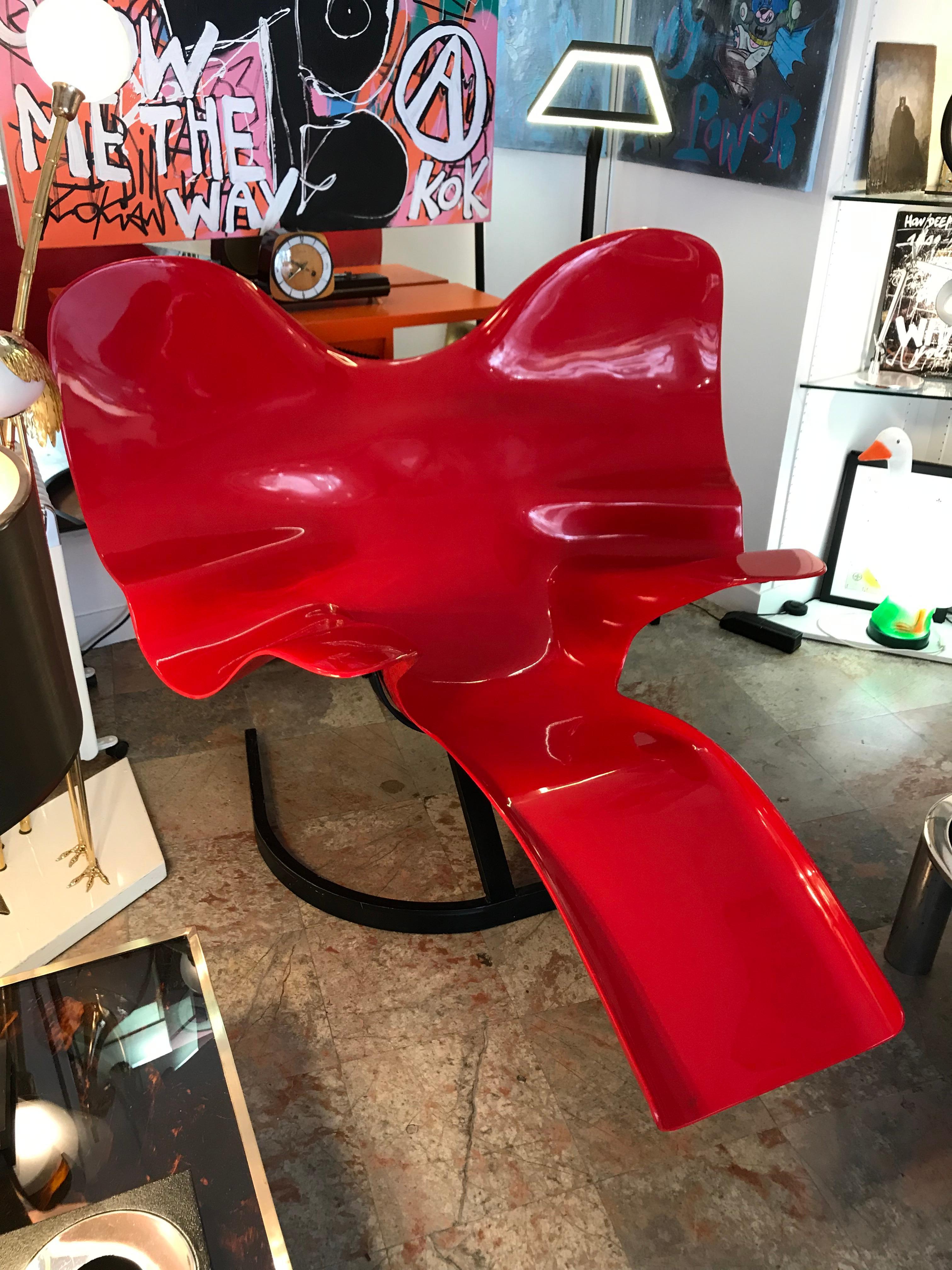 Mythical elephant armchair
Bernard Rancillac
circa 1966
Numbered and signed on 100 copies
Edited by Roudillon
Red fiberglass on steel base
Superb condition
11900 euros.