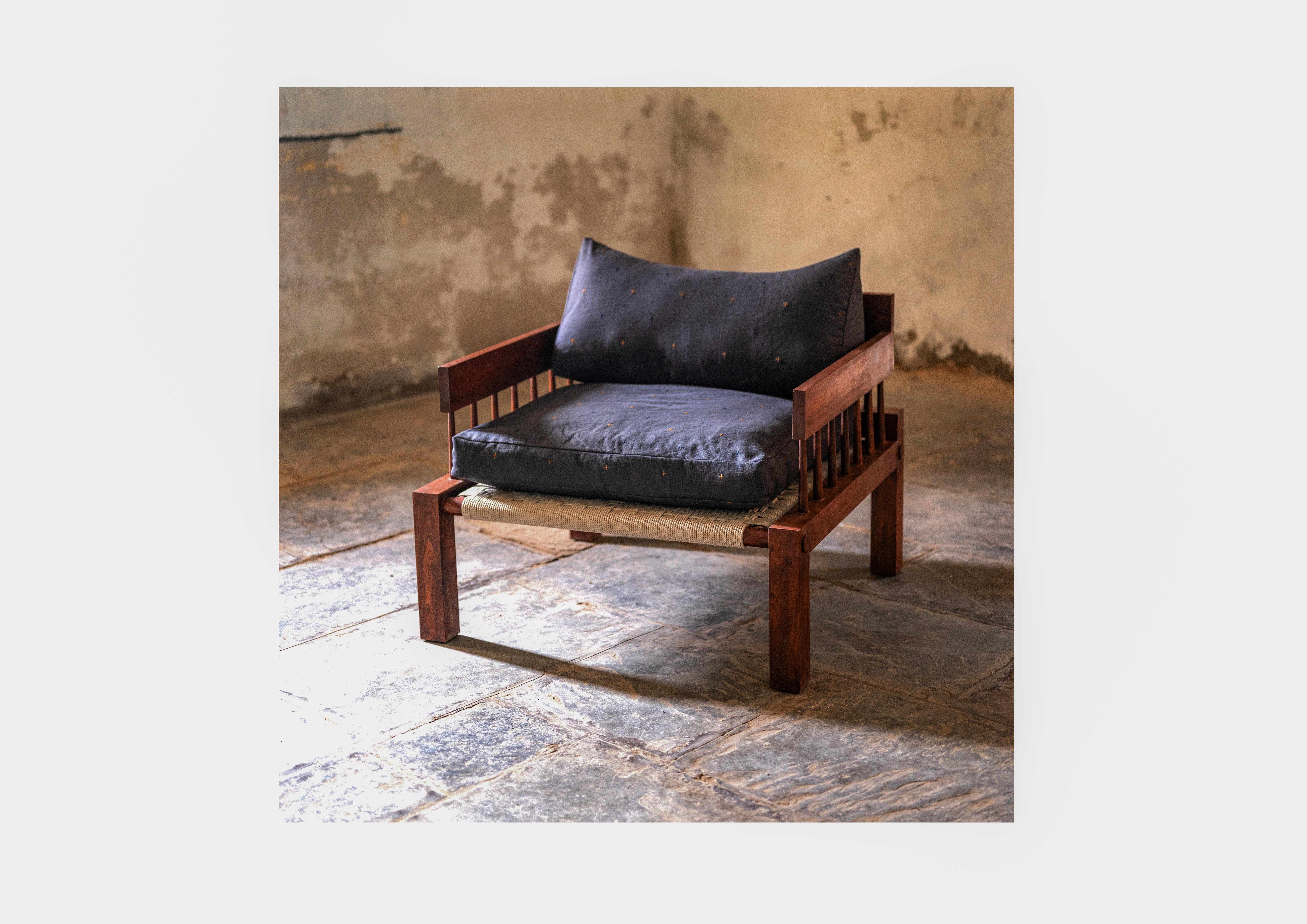 Elefanten-Sessel aus geöltem Teakholz, gewebtem Baumwollseil und Polsterung von Evam
Abmessungen: T 67,3 x B 81,3 x H 86,4 cm. 
MATERIALIEN: Geöltes Teakholz, Polsterung und geflochtenes Baumwollseil.

Erhältlich in geöltem oder geschwärztem