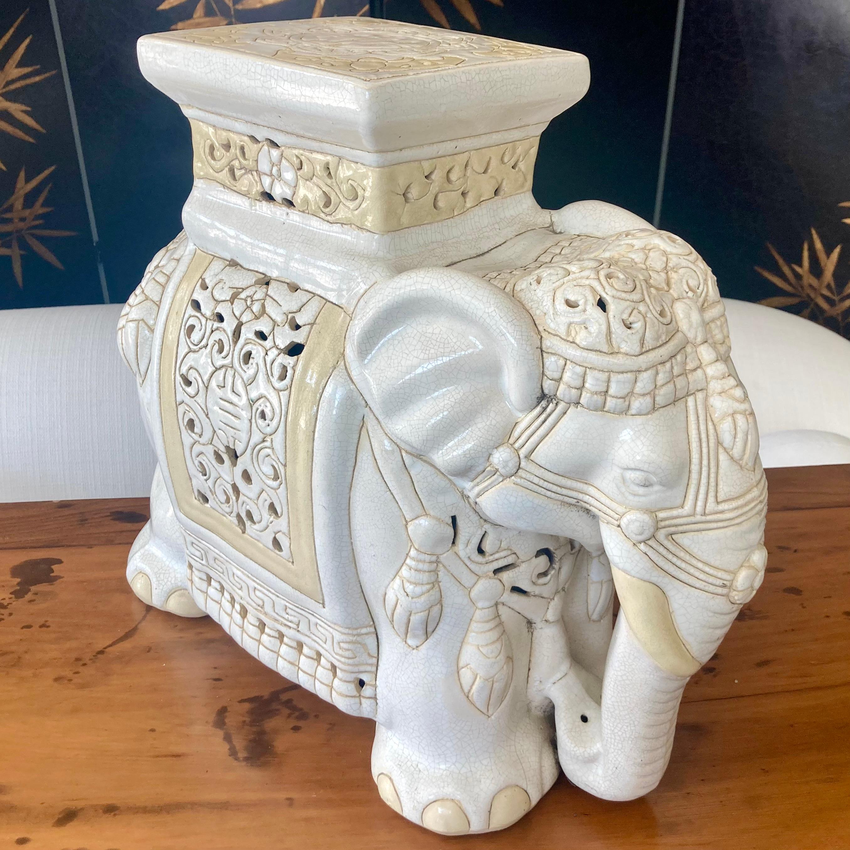Elephant Blanc Glazed Ceramic Garden Seat In Good Condition For Sale In Los Angeles, CA
