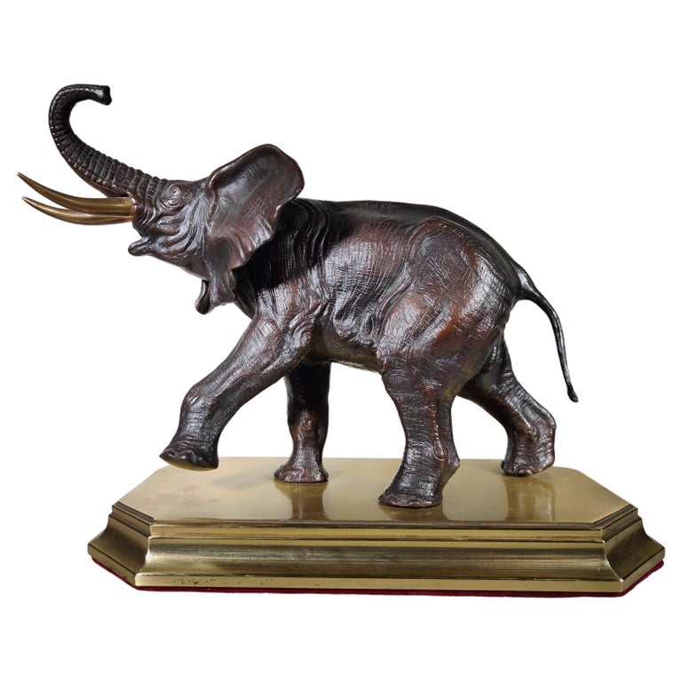 Elephant Bronze Sculpture Art Deco Early 20th Century For Sale at 1stDibs