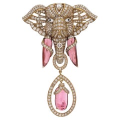 Elephant brooch with natural diamonds in 18k gold