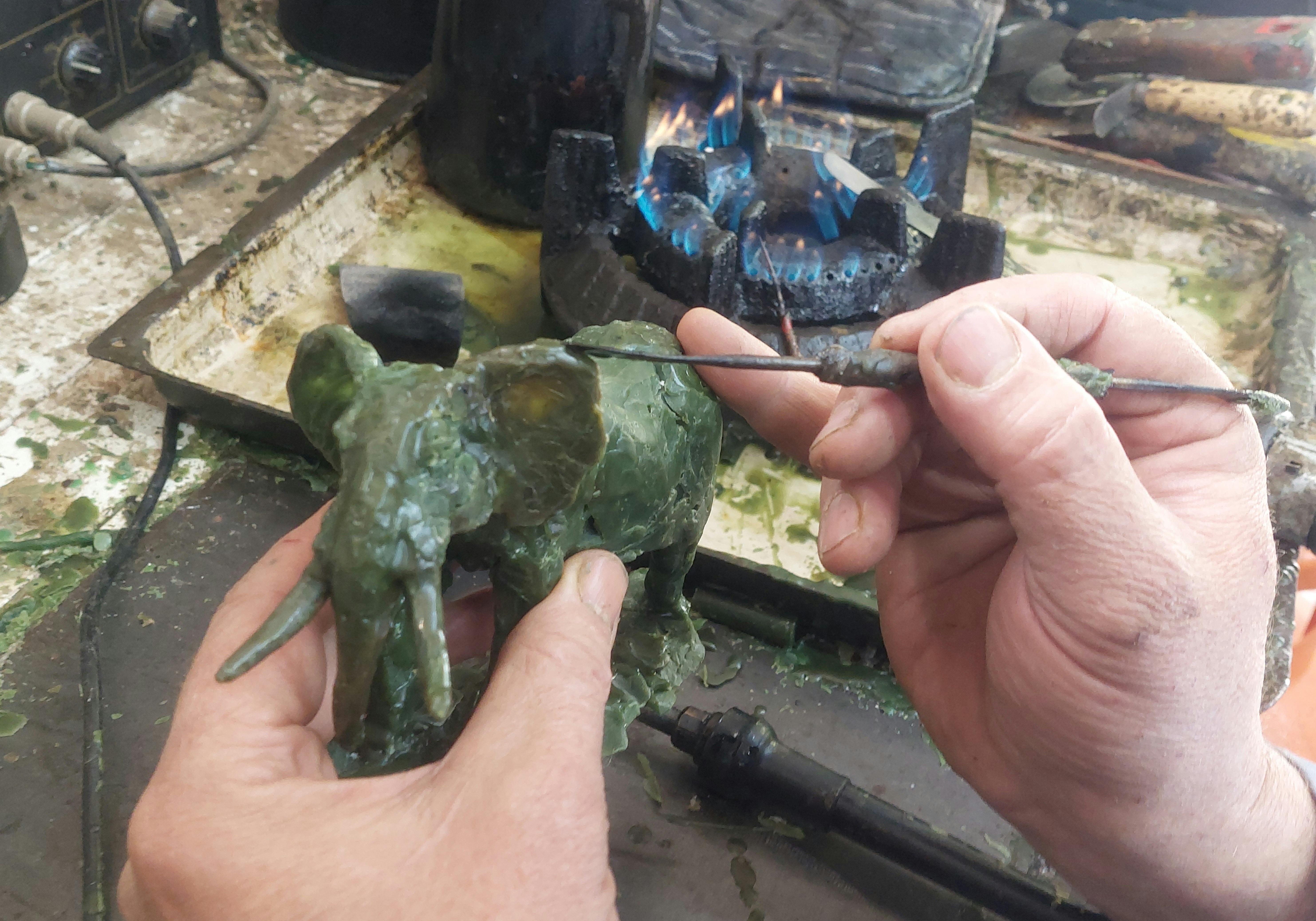 Candelabro scultura Elefante in bronzo - fatto a mano in vendita 1