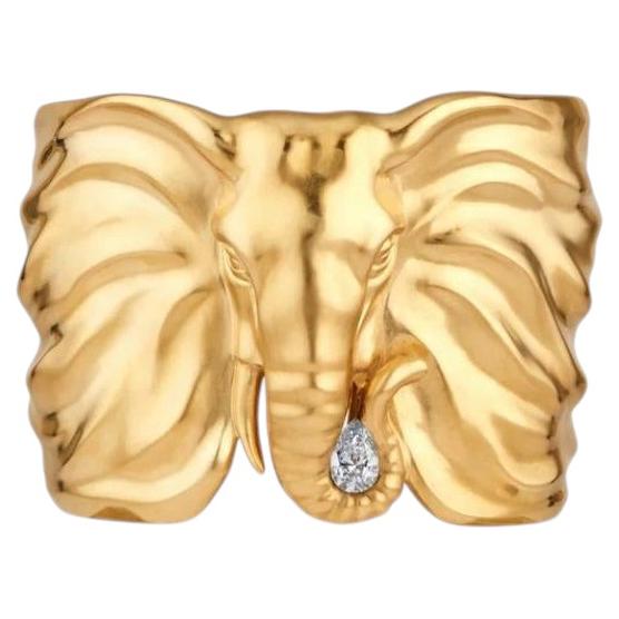 Contemporary Yellow Gold Elephant Cuff Bracelet with Diamond by MAZARIN For Sale