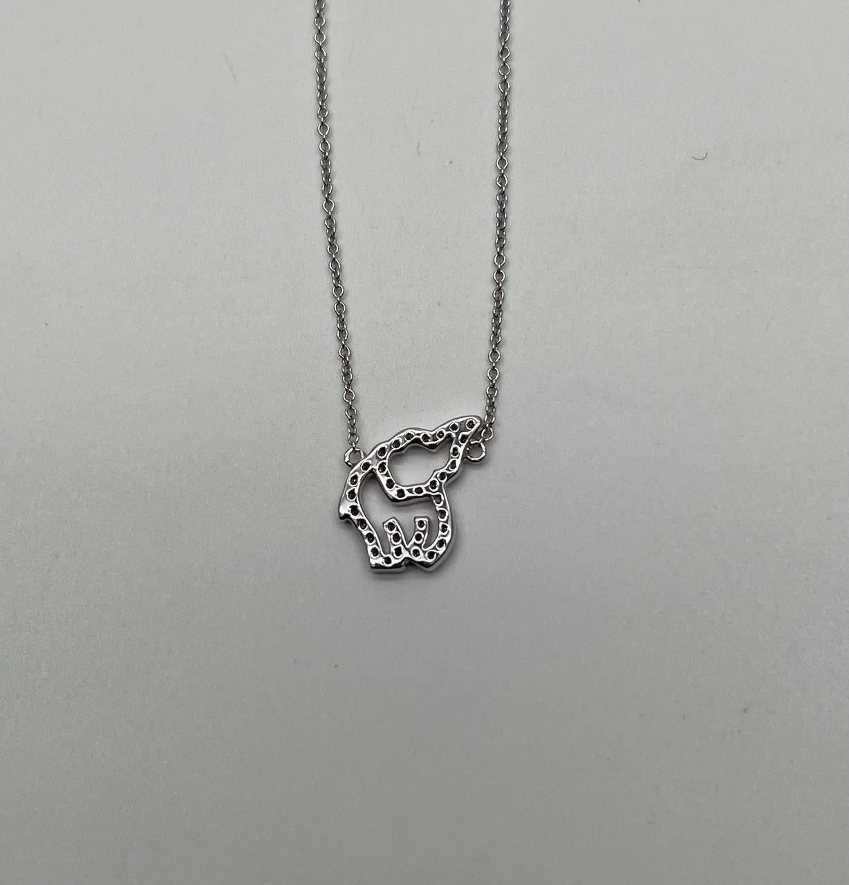 Elephant Diamonds Halo Set Motif Collana con catena in oro bianco 18 carati In condizioni Nuovo in vendita a Oakton, VA