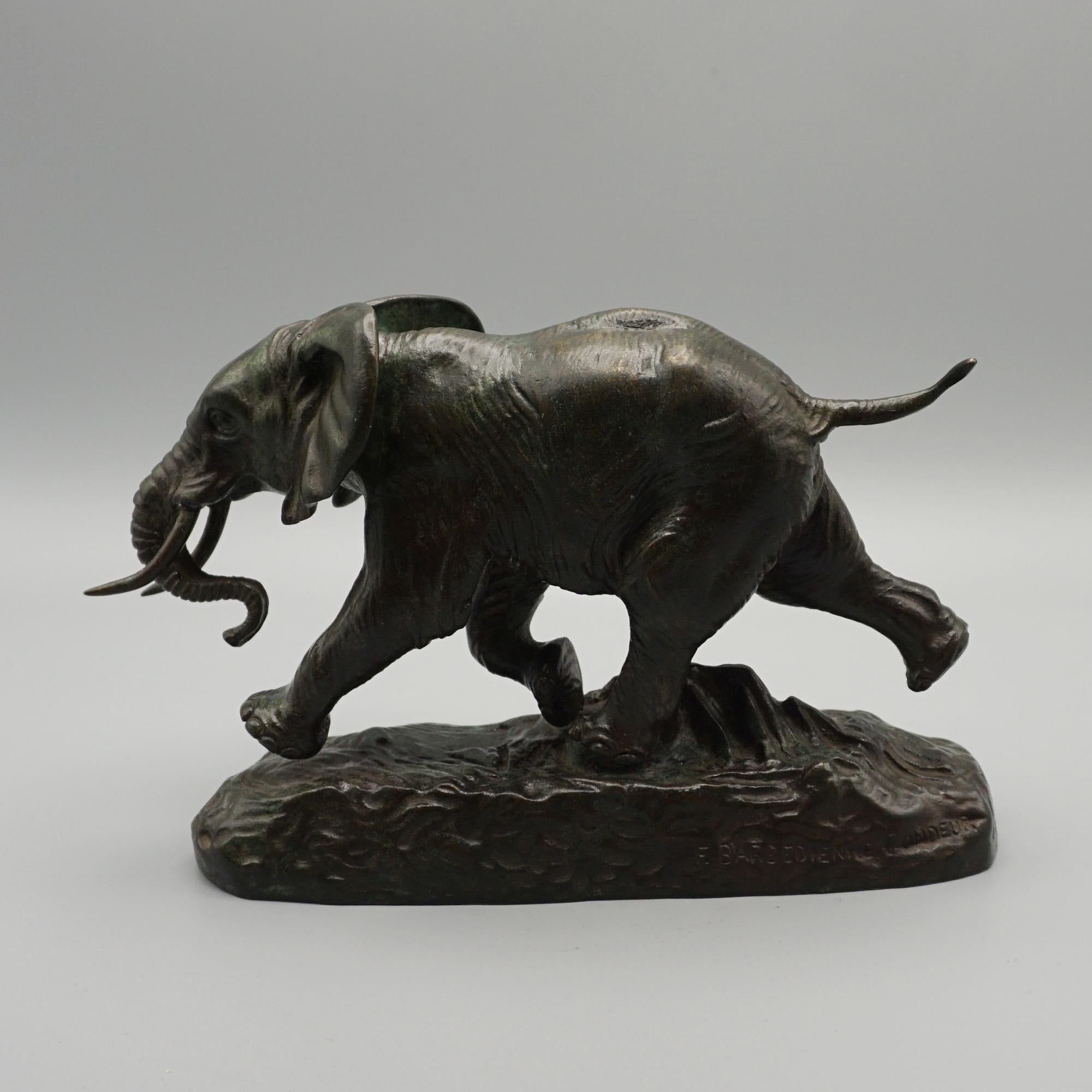 Sculpture en bronze de la fin du XIXe siècle d'Antoine-Louis Barye 'Elephant Du Senegal'. en vente 6