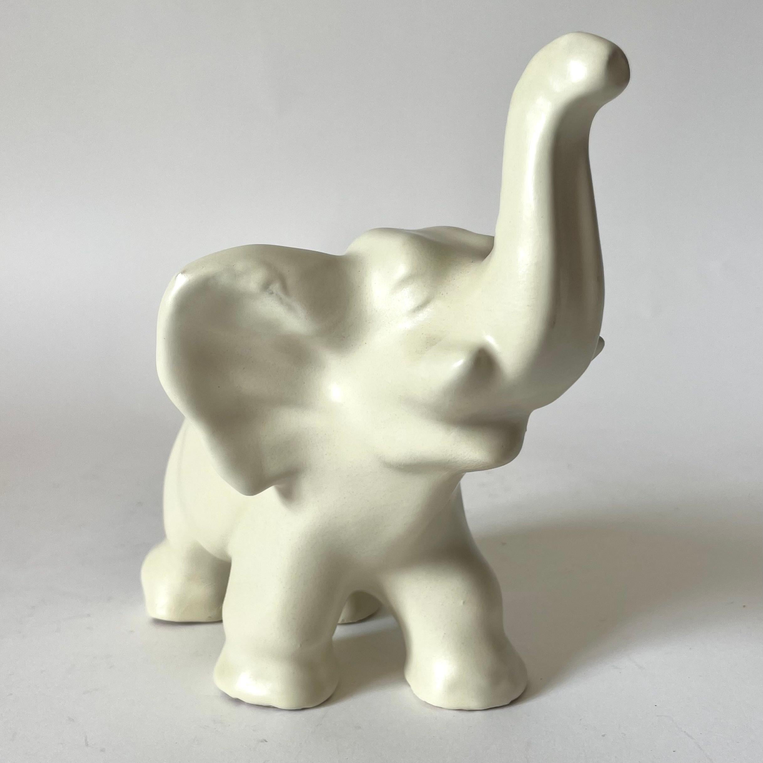 Poterie Elephant Family by Vicke Lindstrand for Upsala-Ekeby, Sweden, 1940s en vente