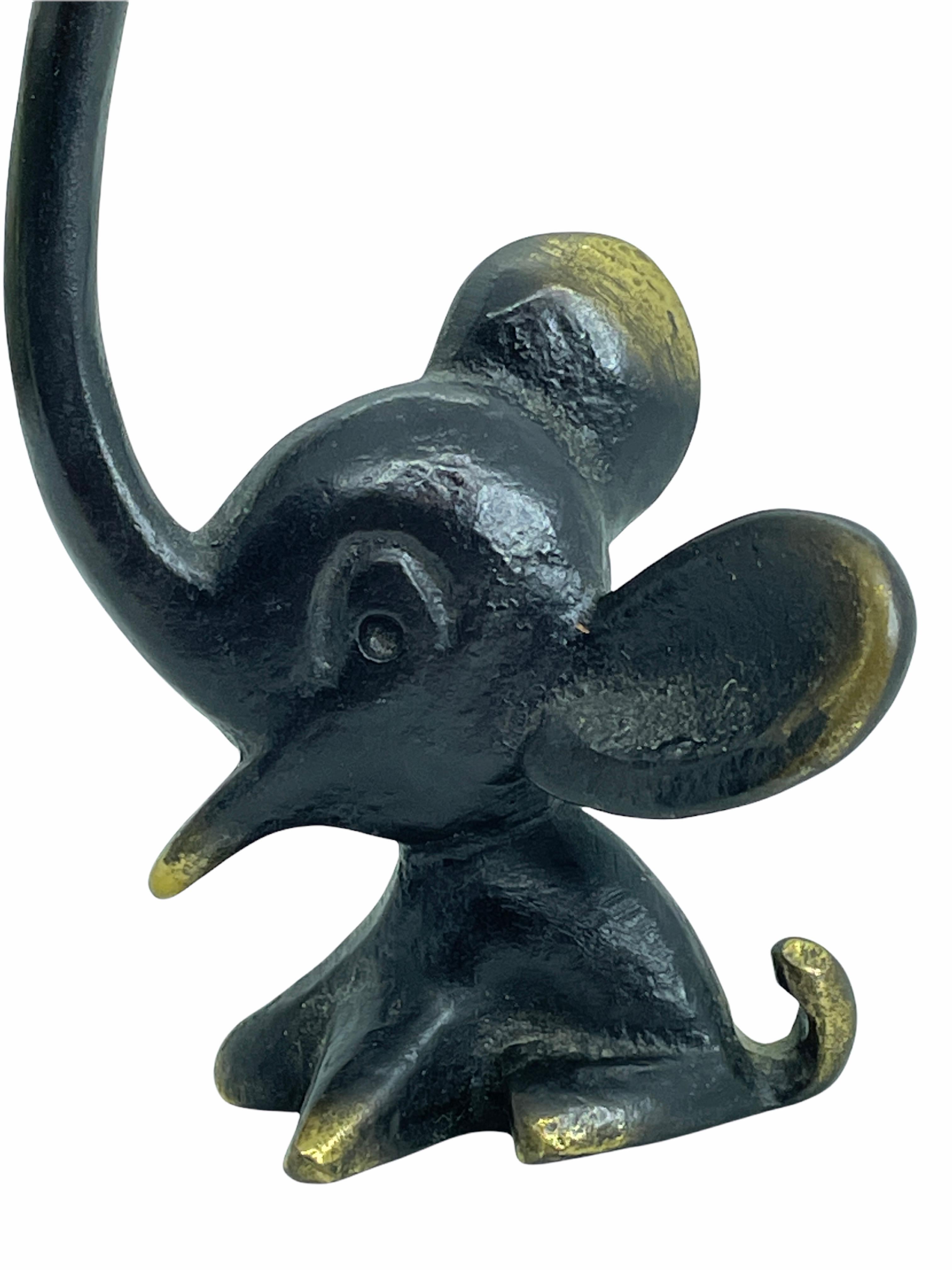 Milieu du XXe siècle Figurine d'éléphant avec thermomètre Walter Bosse, Vienne, Autriche, années 1960, milieu du siècle en vente