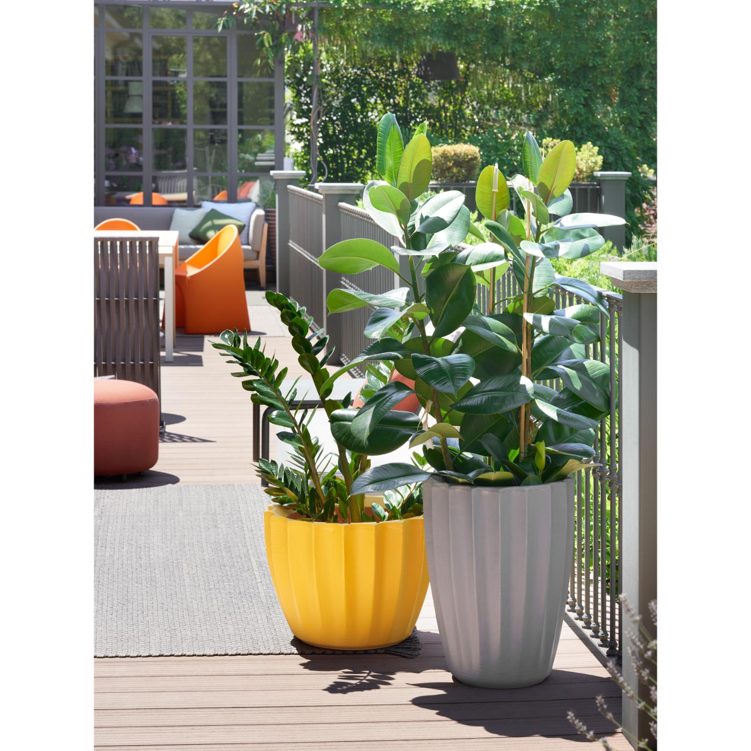 Elefantengrauer 45-Topf mit Sternmotiv von SLIDE Studio (Postmoderne) im Angebot