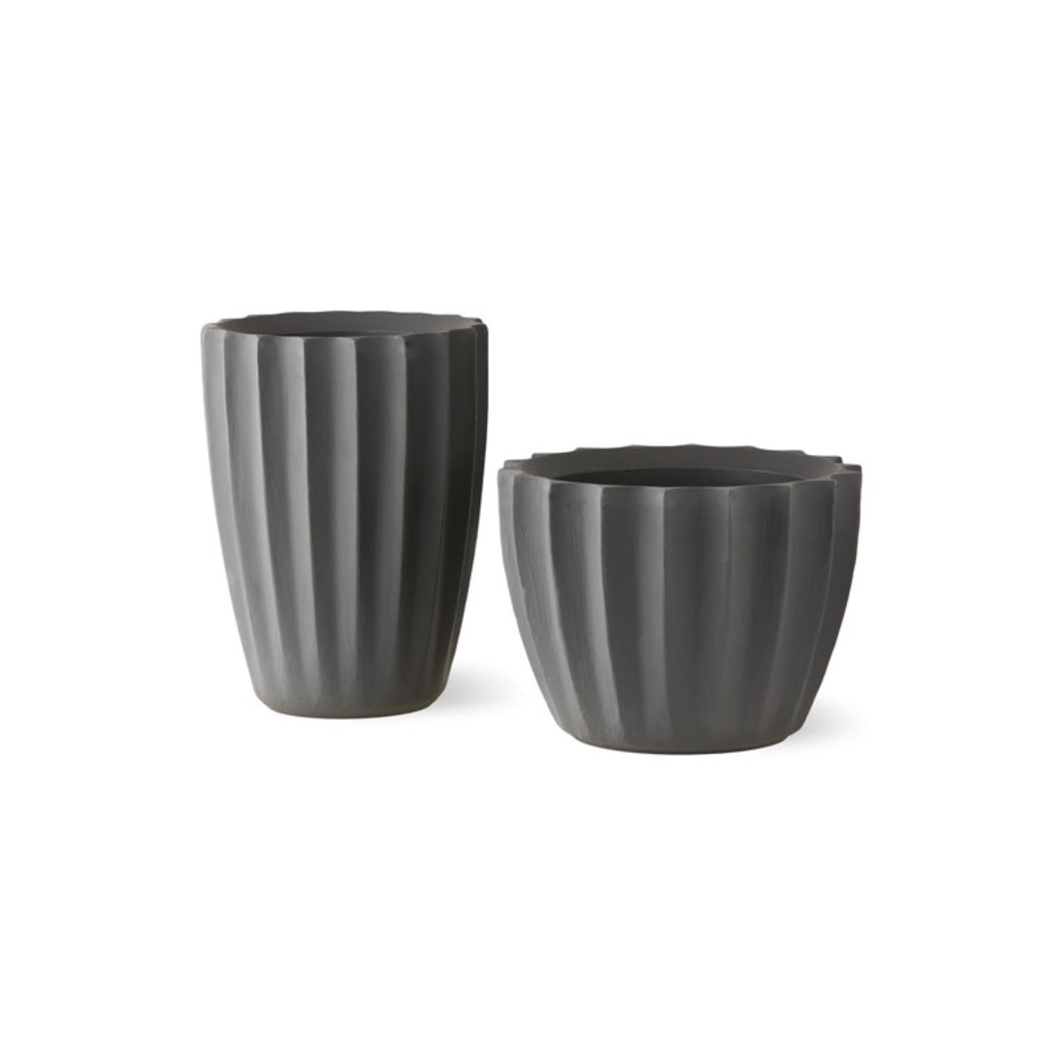 Elefantengrauer 45-Topf mit Sternmotiv von SLIDE Studio (Italienisch) im Angebot