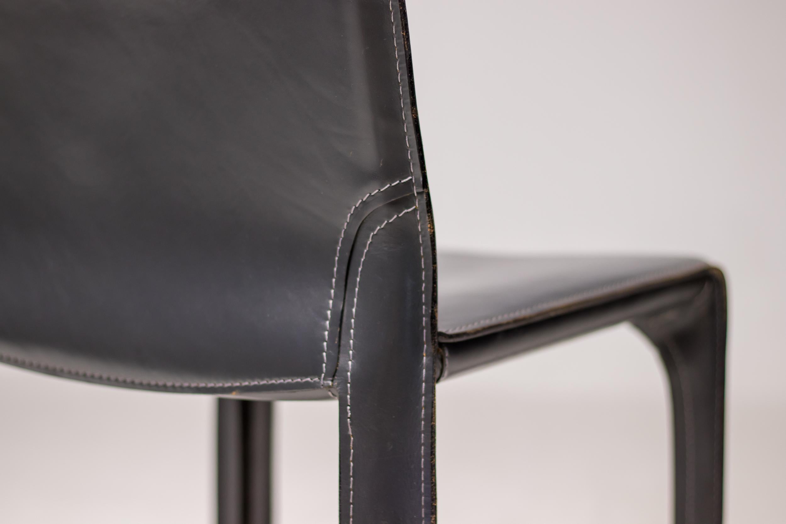 Fine XX secolo Sedia da pranzo Elephant Hide Grey Cab di Mario Bellini per Cassina in vendita