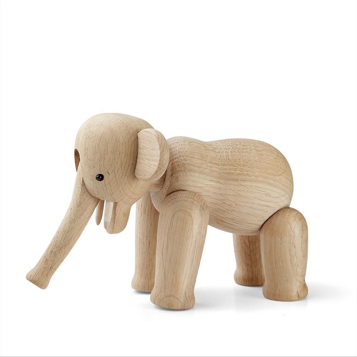 Elephant Mini Oak 
 H: 3.7