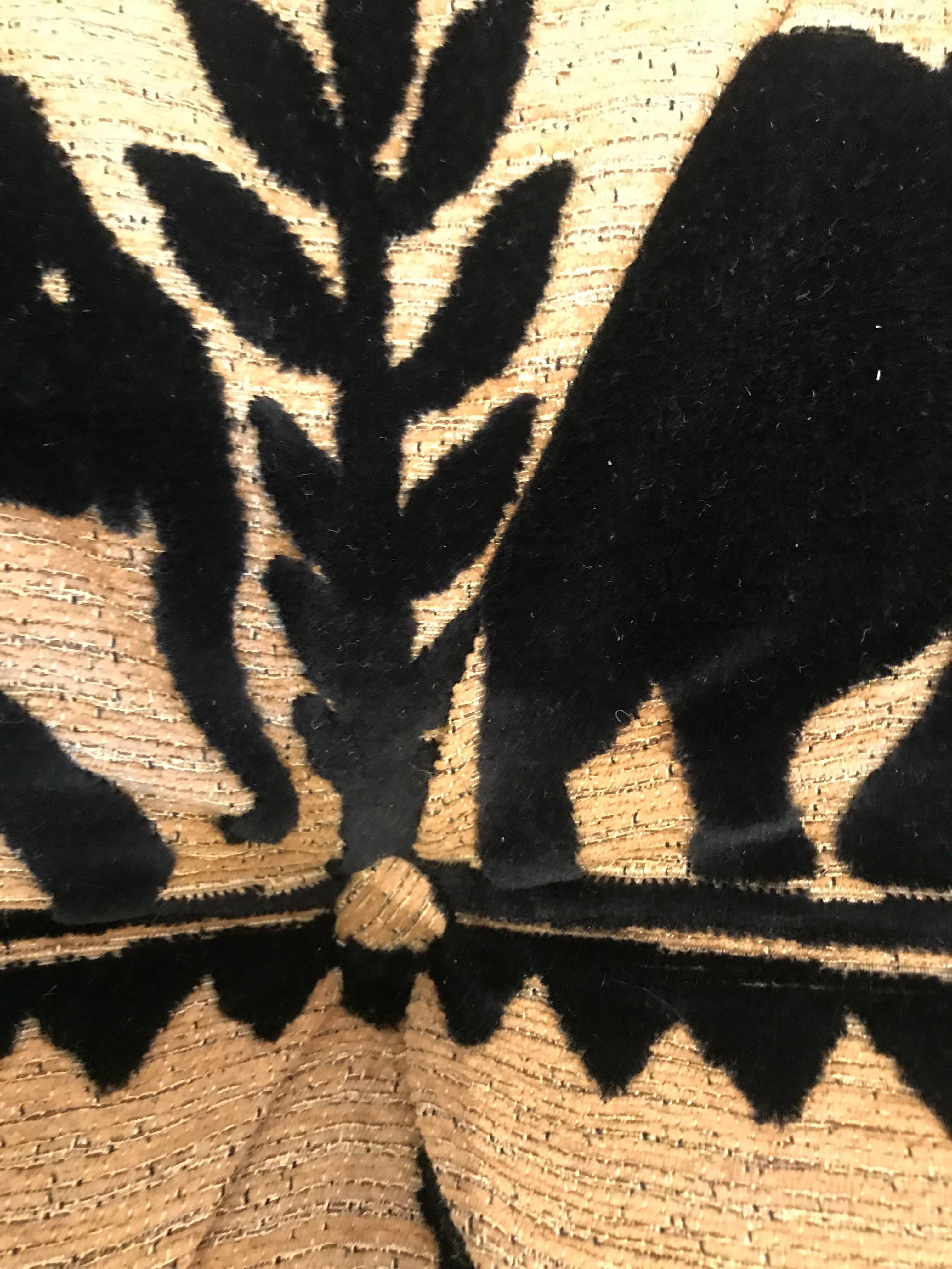Elephant Motif Tufted Ottoman 1