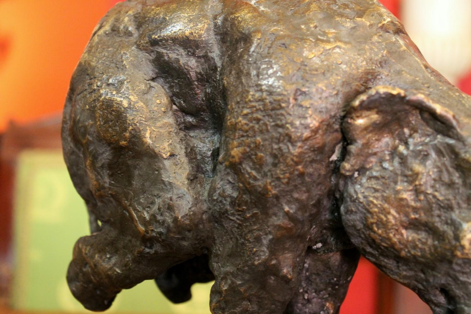 Elephant on Iron Pedestal, Lost Wax Casting Parcel-Gilt Patina Bronze Sculpture For Sale 10