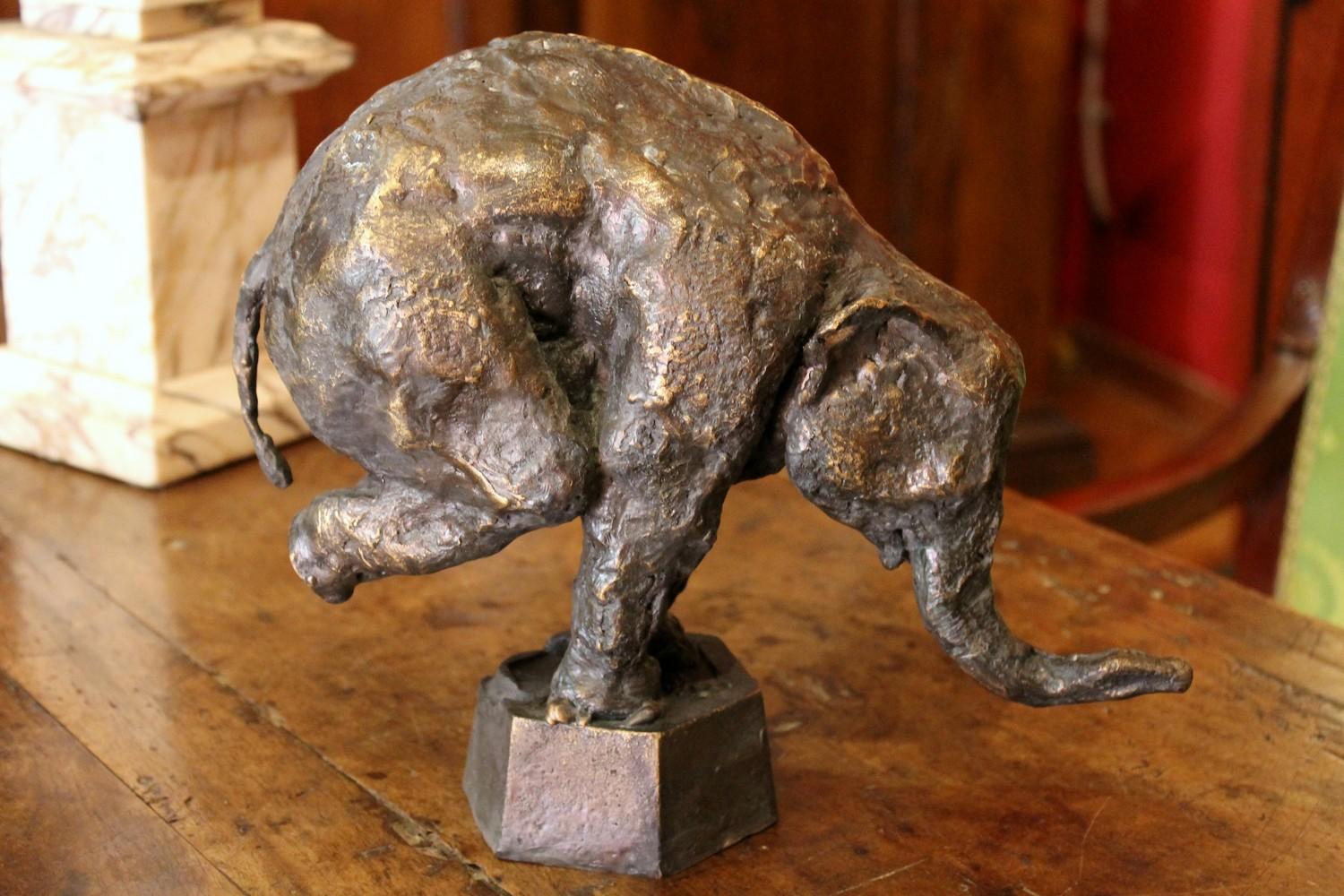Elephant on Iron Pedestal, Lost Wax Casting Parcel-Gilt Patina Bronze Sculpture In New Condition For Sale In Firenze, IT
