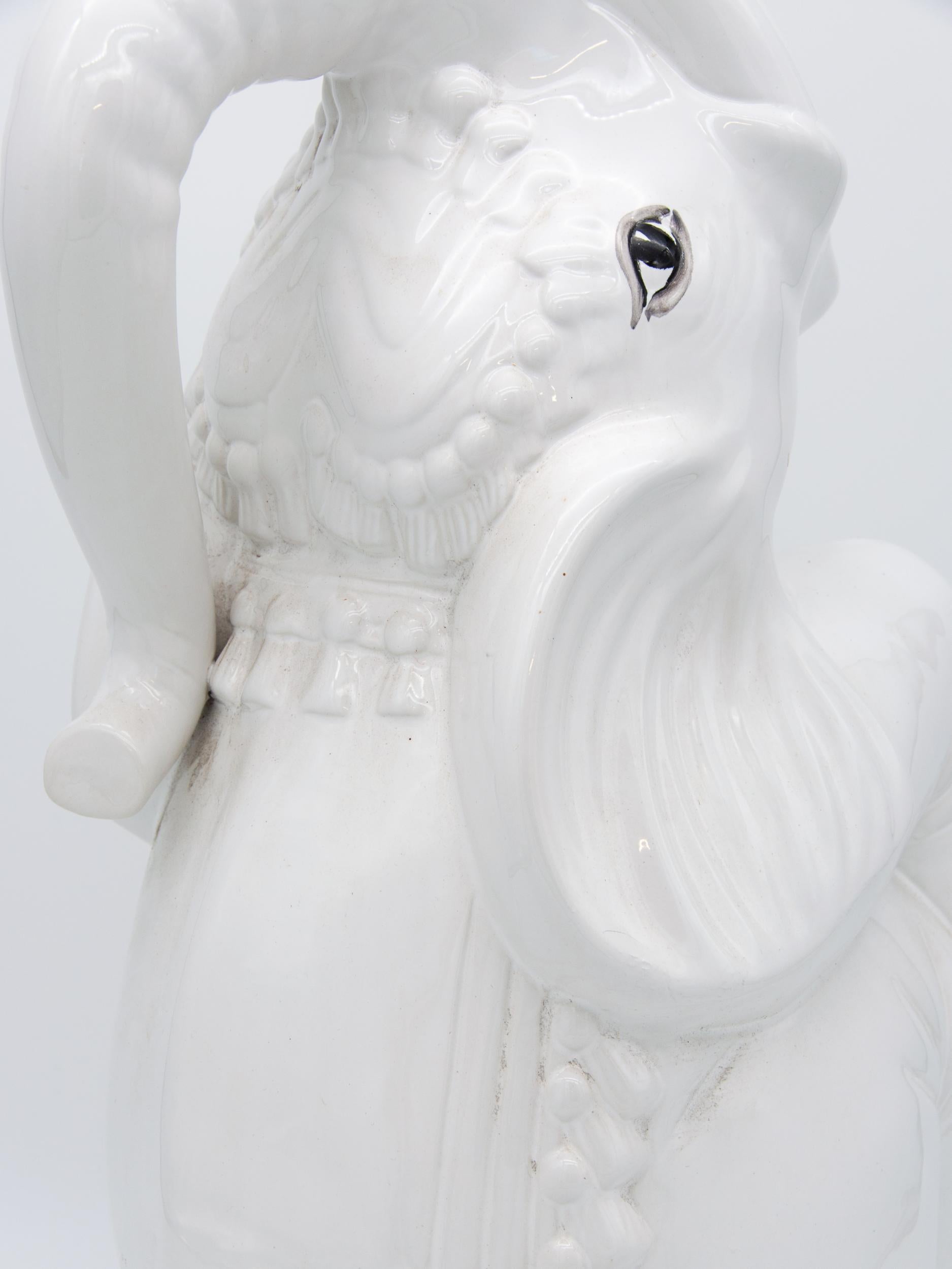 Céramique Jardinière ou porte-parapluies éléphant en vente