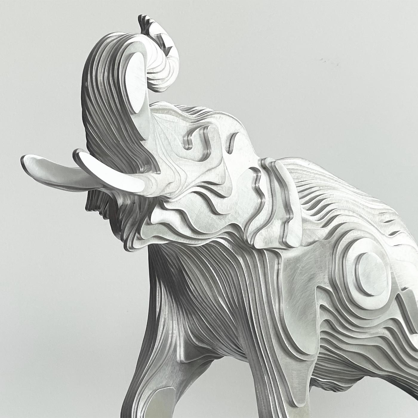 Polierte Elefanten-Skulptur (Geschweißt) im Angebot