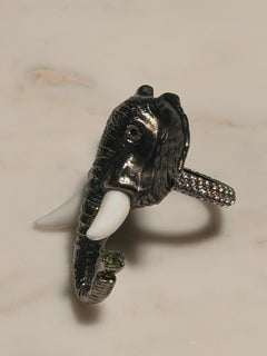 Misahara 14k Gold Elephant Ring with Green Tourmaline & Diamonds