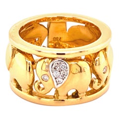 Elephant Ring in 18 Karat Yellow Gold with Diamonds