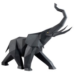 Sculpture d'éléphant. Noir mat