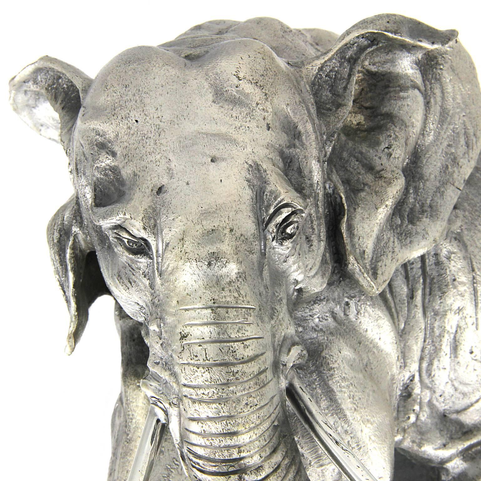 Elephant handicraft in silver