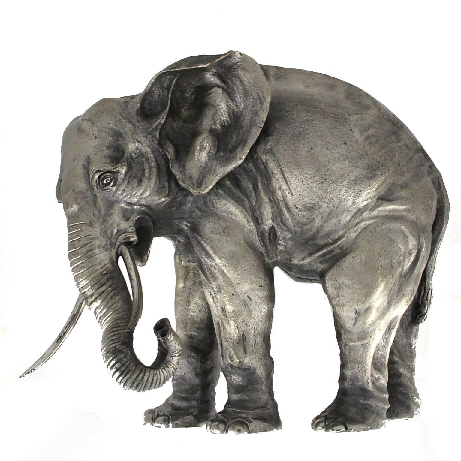 Early Victorian Elephant handicraft in Silver For Sale