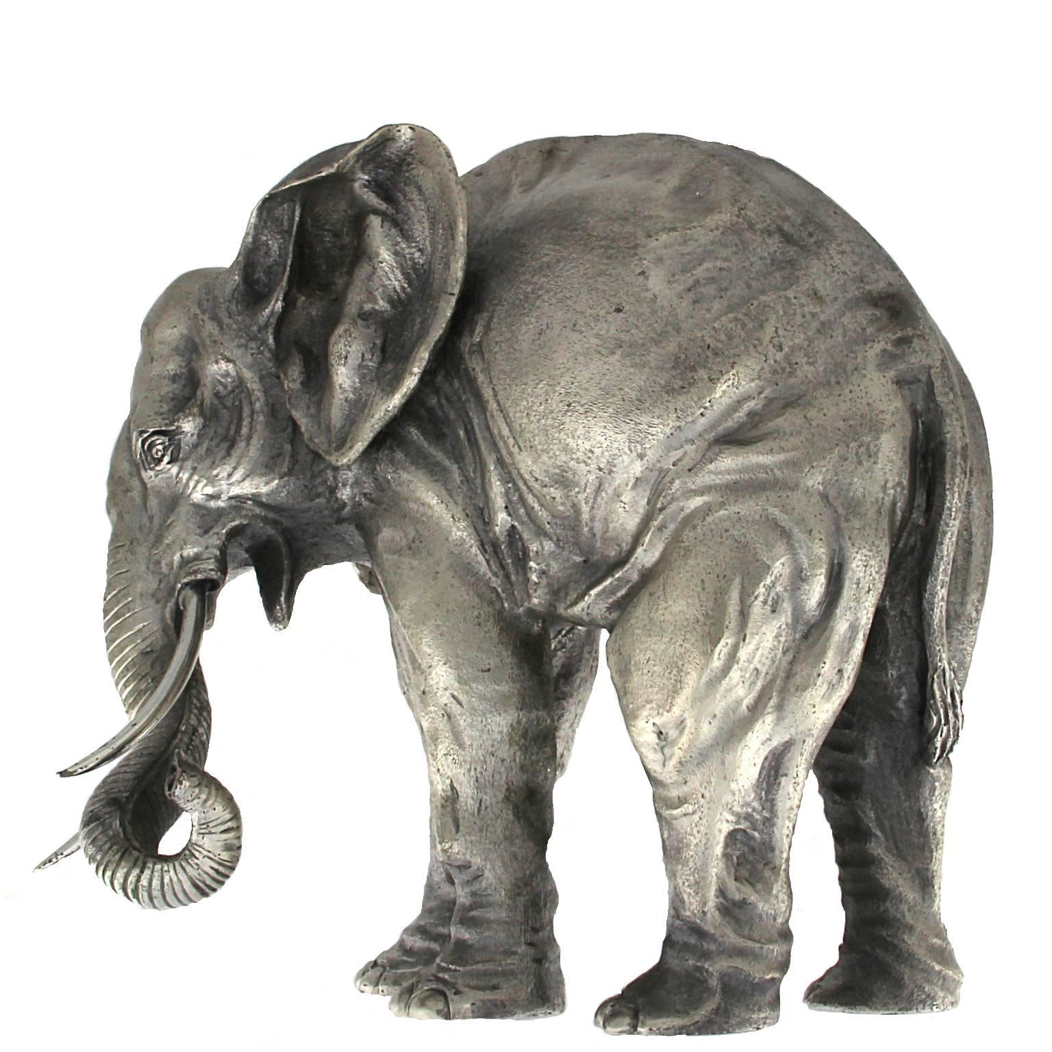Elephant handicraft in Silver In New Condition For Sale In Milano, Lombardia
