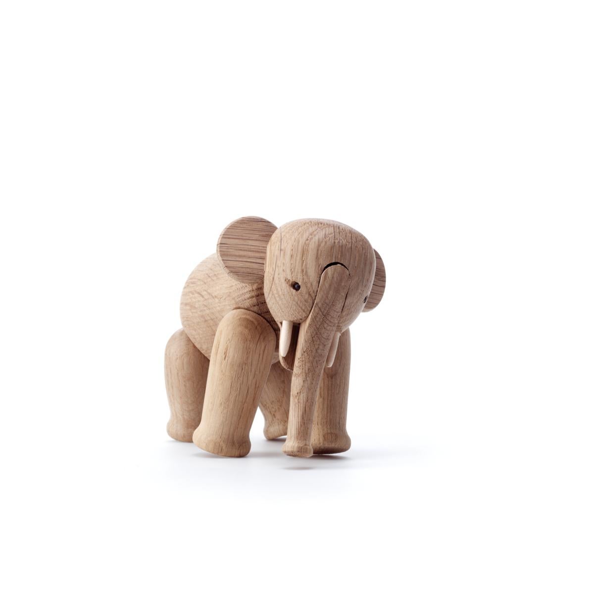 Elephant Small Oak In Excellent Condition For Sale In New York, NY
