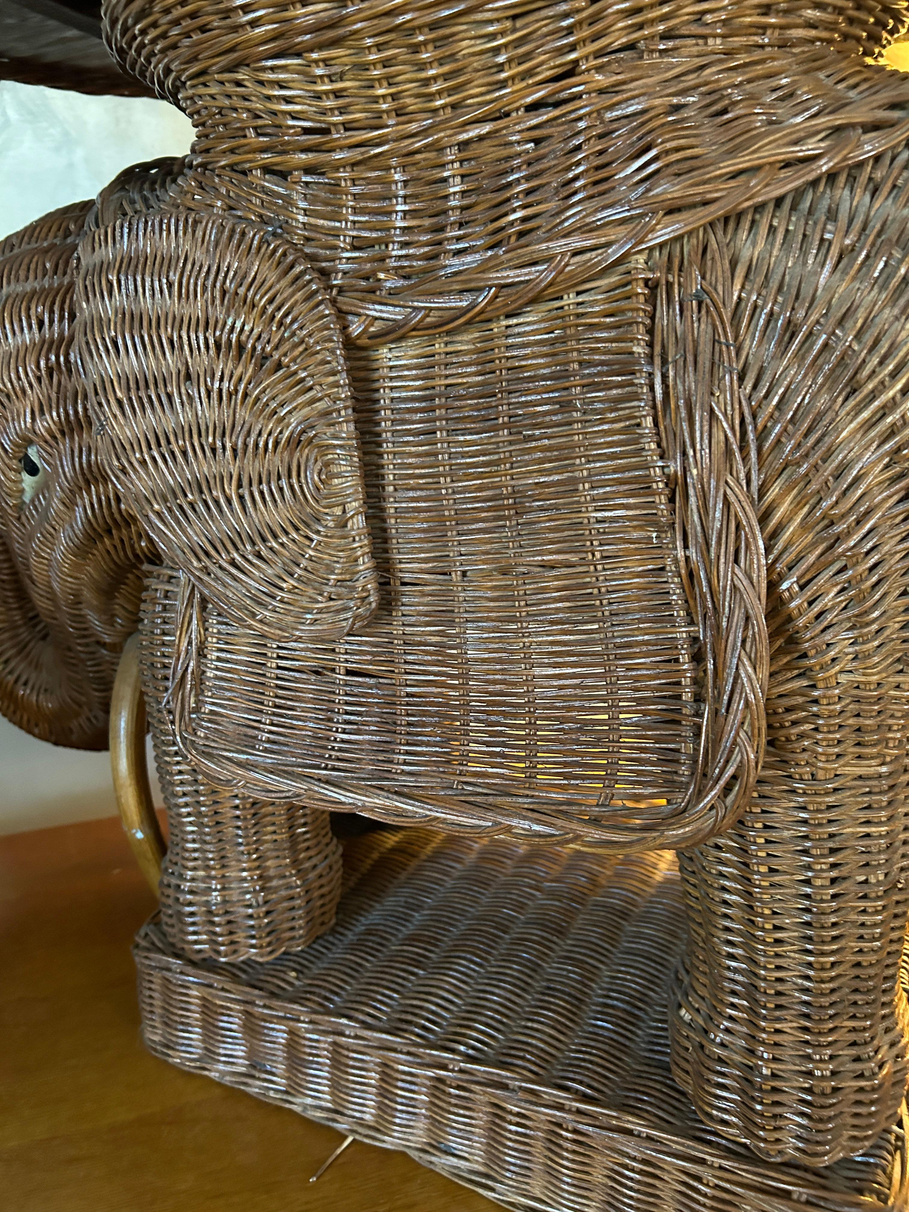 Elefantentisch aus Rattan im Stil von Vivaï del Sud, Italien 1970 im Angebot 5