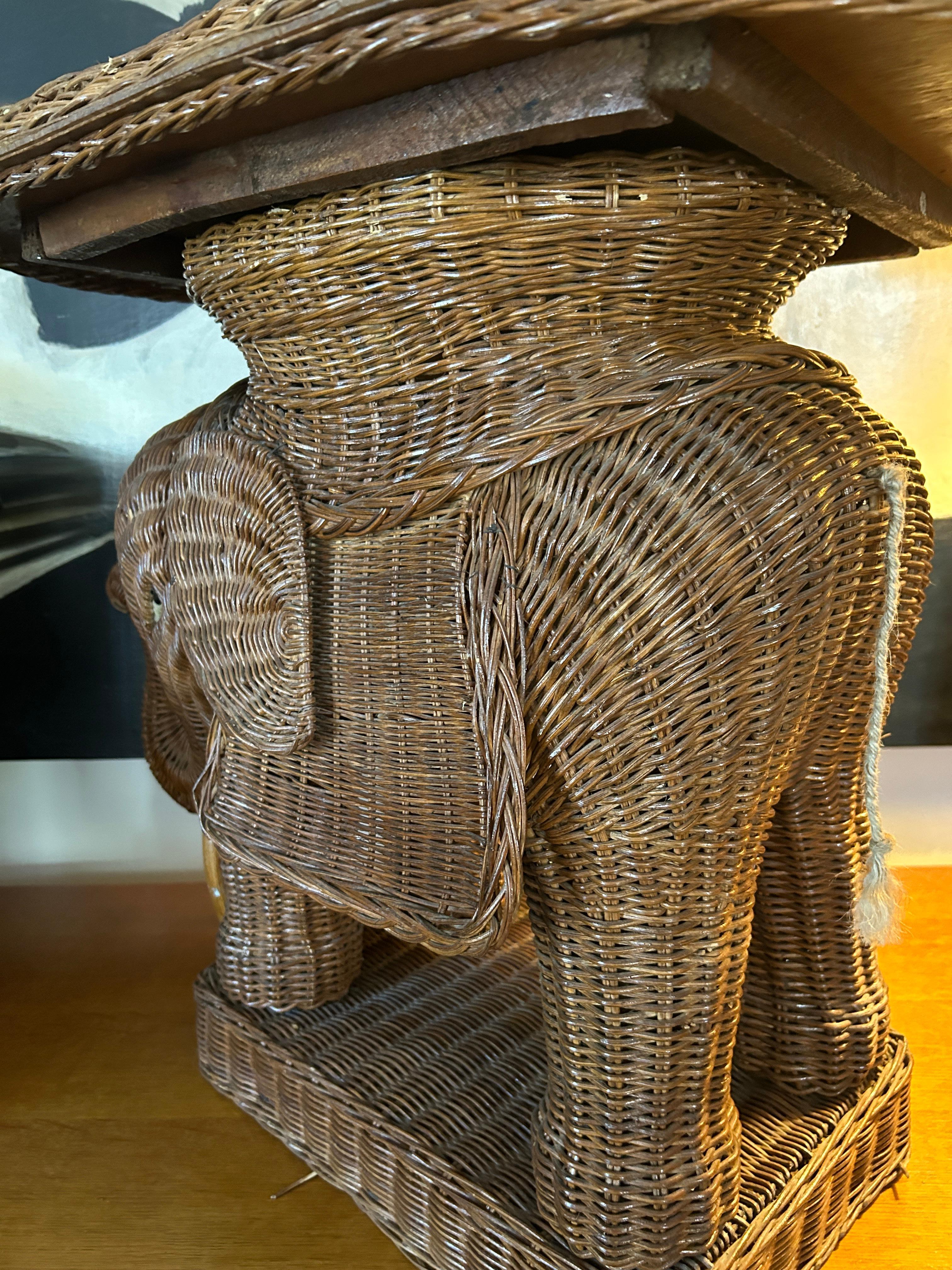Elefantentisch aus Rattan im Stil von Vivaï del Sud, Italien 1970 im Angebot 2