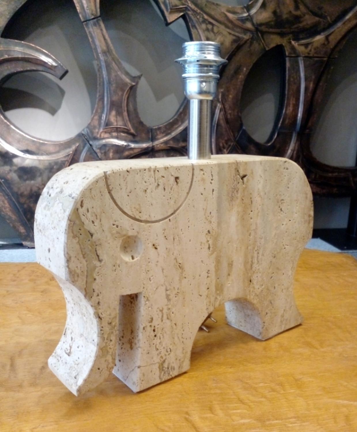 Carved Elephant table lamp by Fratelli Manelli, Italy circa 1960 For Sale