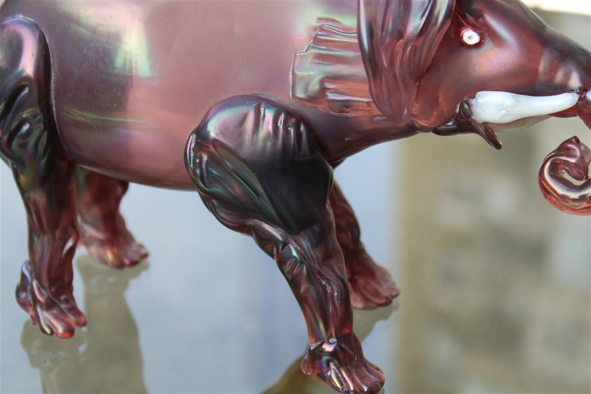 Elefante de los años 30 en cristal de Murano Italia Diseño púrpura iridiscente MVM Cappelin Art Nouveau en venta