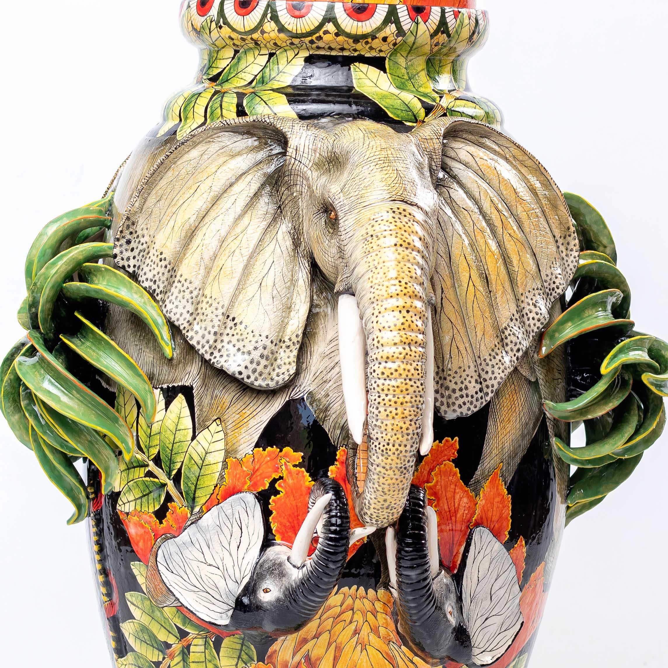 Elephants in the forest urn, Hand made in South Africa In New Condition For Sale In North Miami, FL