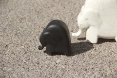 Elefanti in porcellana Stonewar stilizzata Produzione italiana Studiolinea, 1970